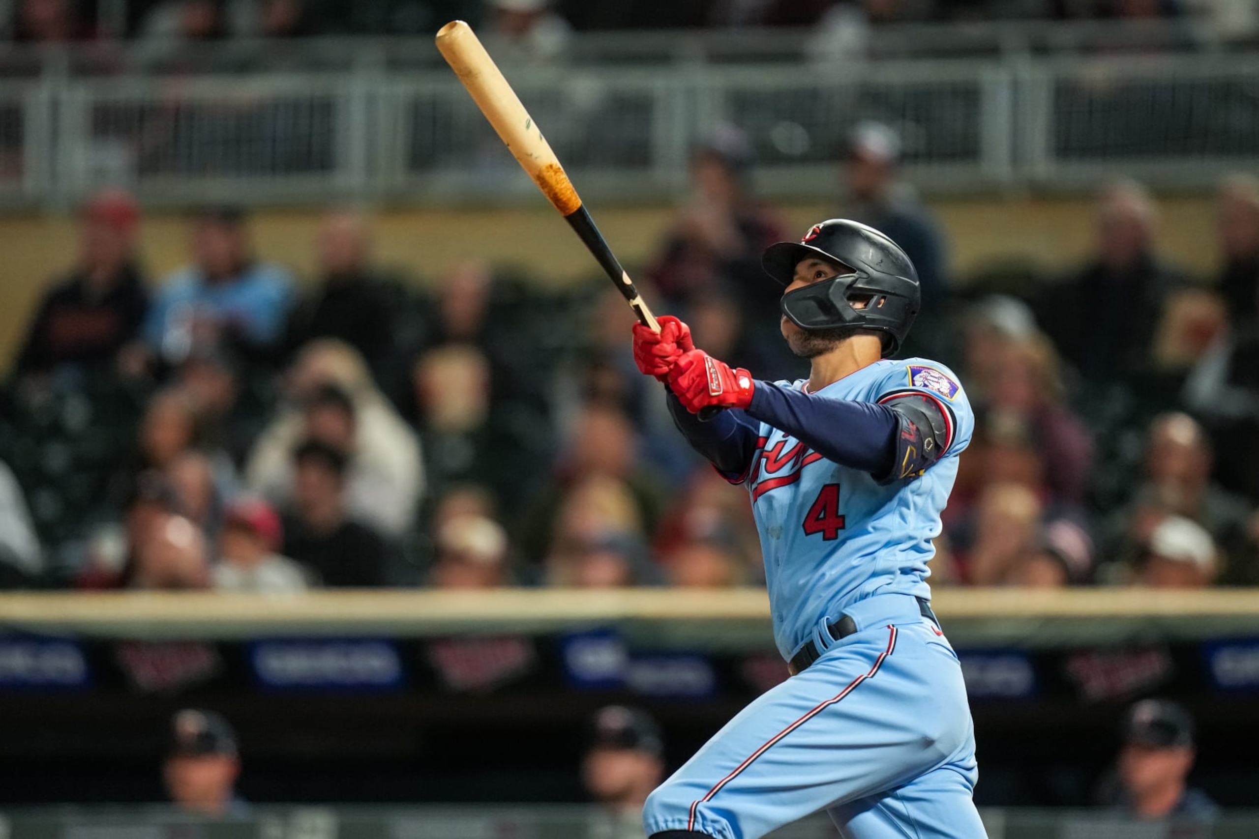 MINNEAPOLIS, MN - SEPTEMBER 27: Carlos Correa #4 of the Minnesota Twins bats against the Chicago White Sox on September 27, 2022 at Target Field in Minneapolis, Minnesota. (Photo by Brace Hemmelgarn/Minnesota Twins/Getty Images)