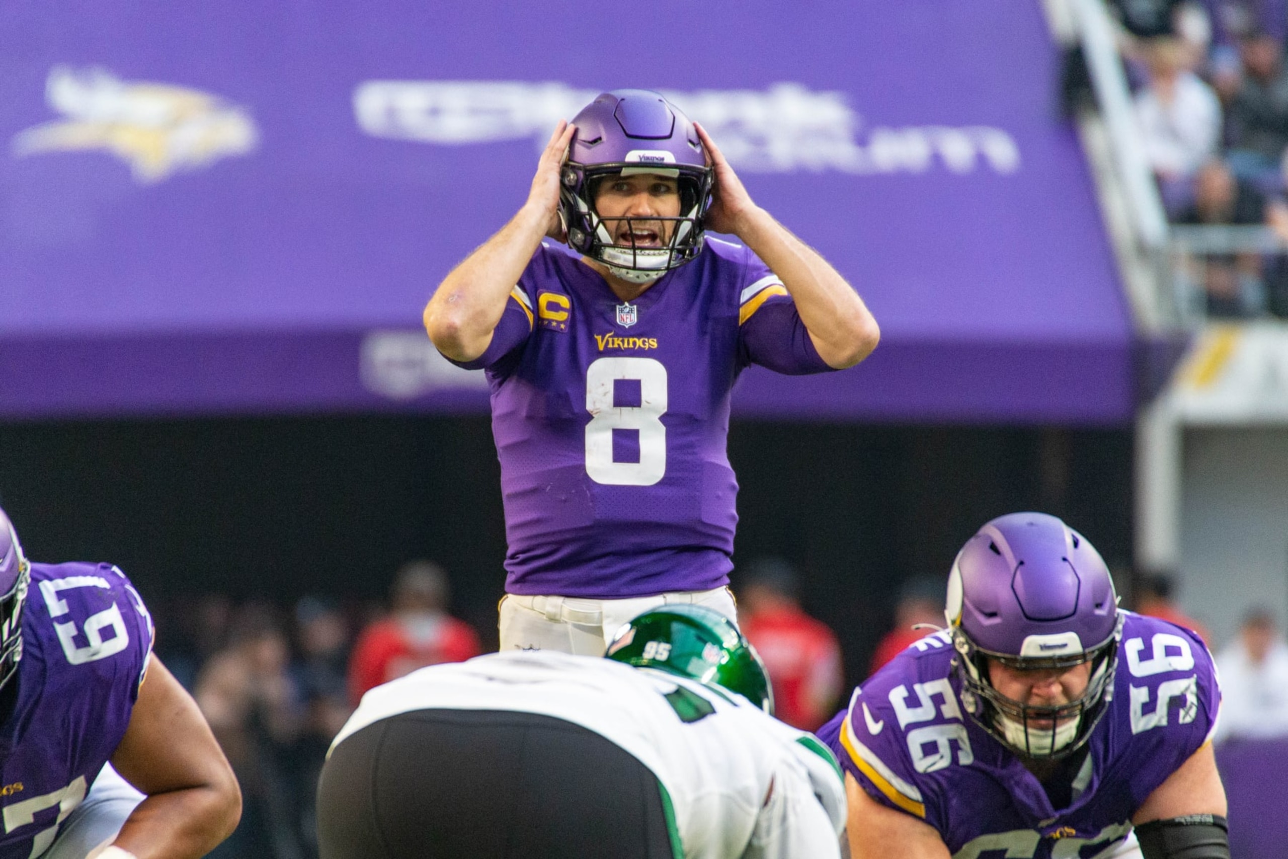 MINNEAPOLIS, MN - DECEMBER 04: Minnesota Vikings quarterback Kirk Cousins (8) looks on before a play during the NFL game between the New York Jets and the Minnesota Vikings on December 4th, 2022, at U.S. Bank Stadium, in Minneapolis, MN. (Photo by Bailey Hillesheim/Icon Sportswire via Getty Images) MINNEAPOLIS, MN - DECEMBER 04: Minnesota Vikings quarterback Kirk Cousins (8) looks on before a play during the NFL game between the New York Jets and the Minnesota Vikings on December 4th, 2022, at U.S. Bank Stadium, in Minneapolis, MN. (Photo by Bailey Hillesheim/Icon Sportswire via Getty Images)
