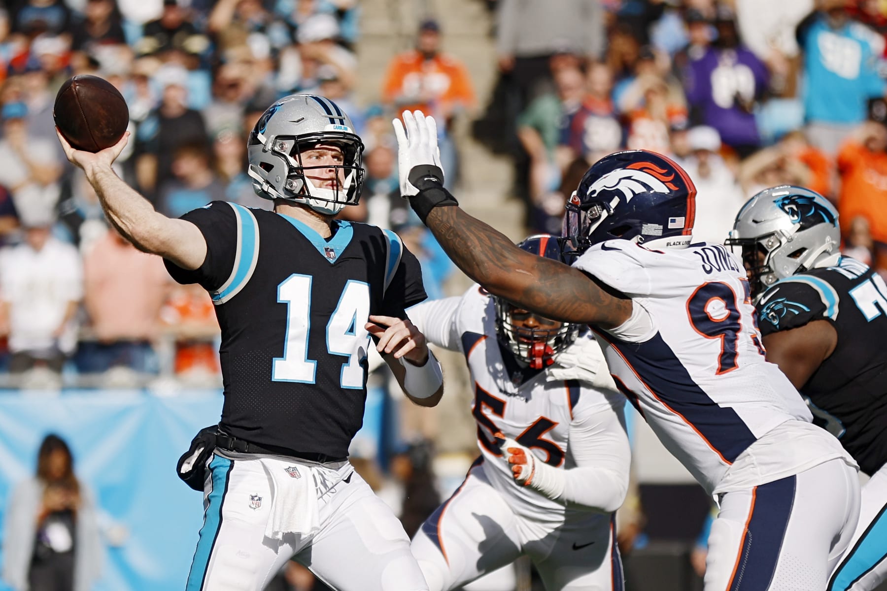 Sam Darnold brought some life to the Panthers offense.