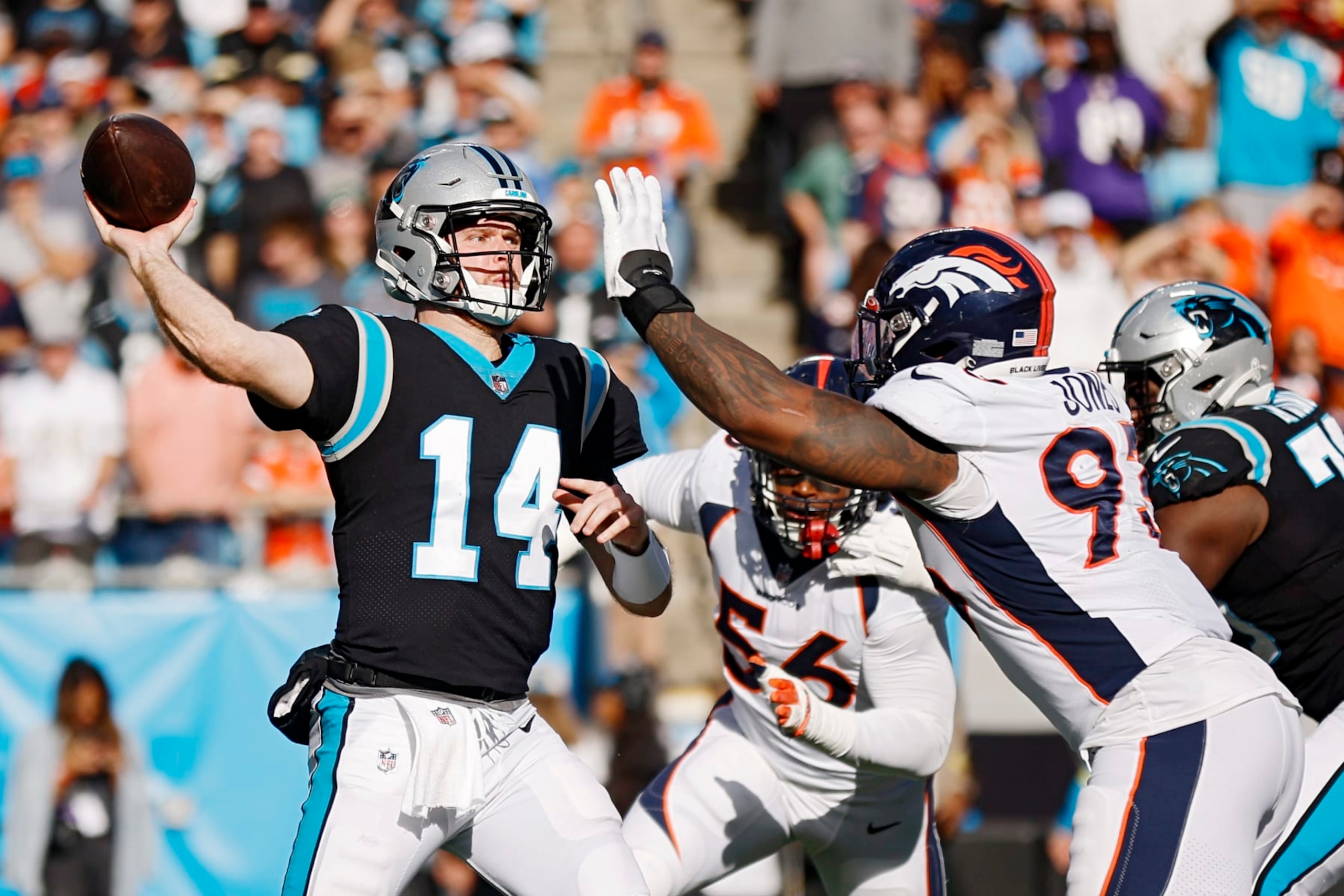 Sam Darnold brought some life to the Panthers offense.