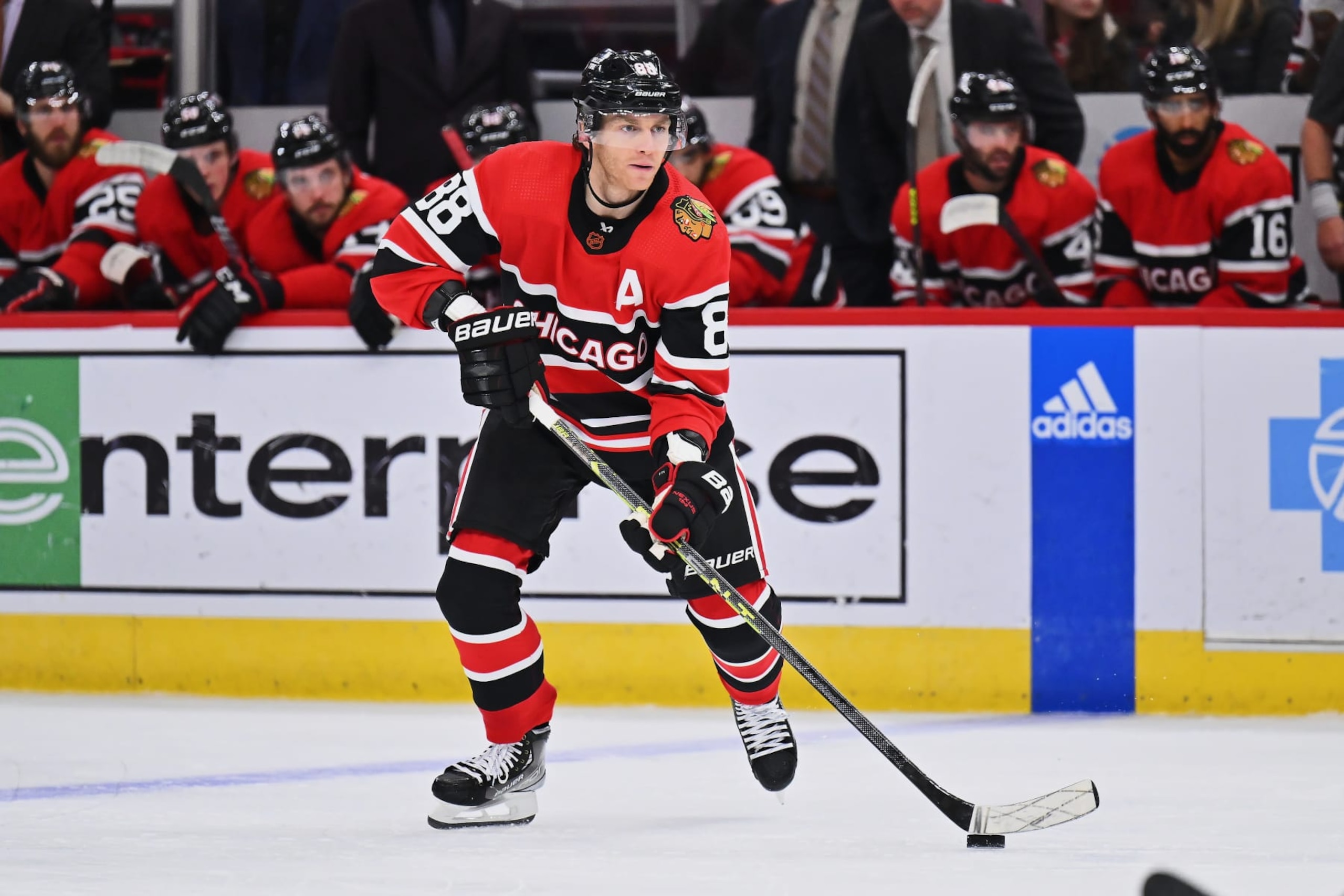 CHICAGO, ILLINOIS - NOVEMBER 25: Patrick Kane #88 of the Chicago Blackhawks skates against the Montreal Canadiens on November 25, 2022 at United Center in Chicago, Illinois. (Photo by Jamie Sabau/Getty Images) CHICAGO, ILLINOIS - NOVEMBER 25: Patrick Kane #88 of the Chicago Blackhawks skates against the Montreal Canadiens on November 25, 2022 at United Center in Chicago, Illinois. (Photo by Jamie Sabau/Getty Images)