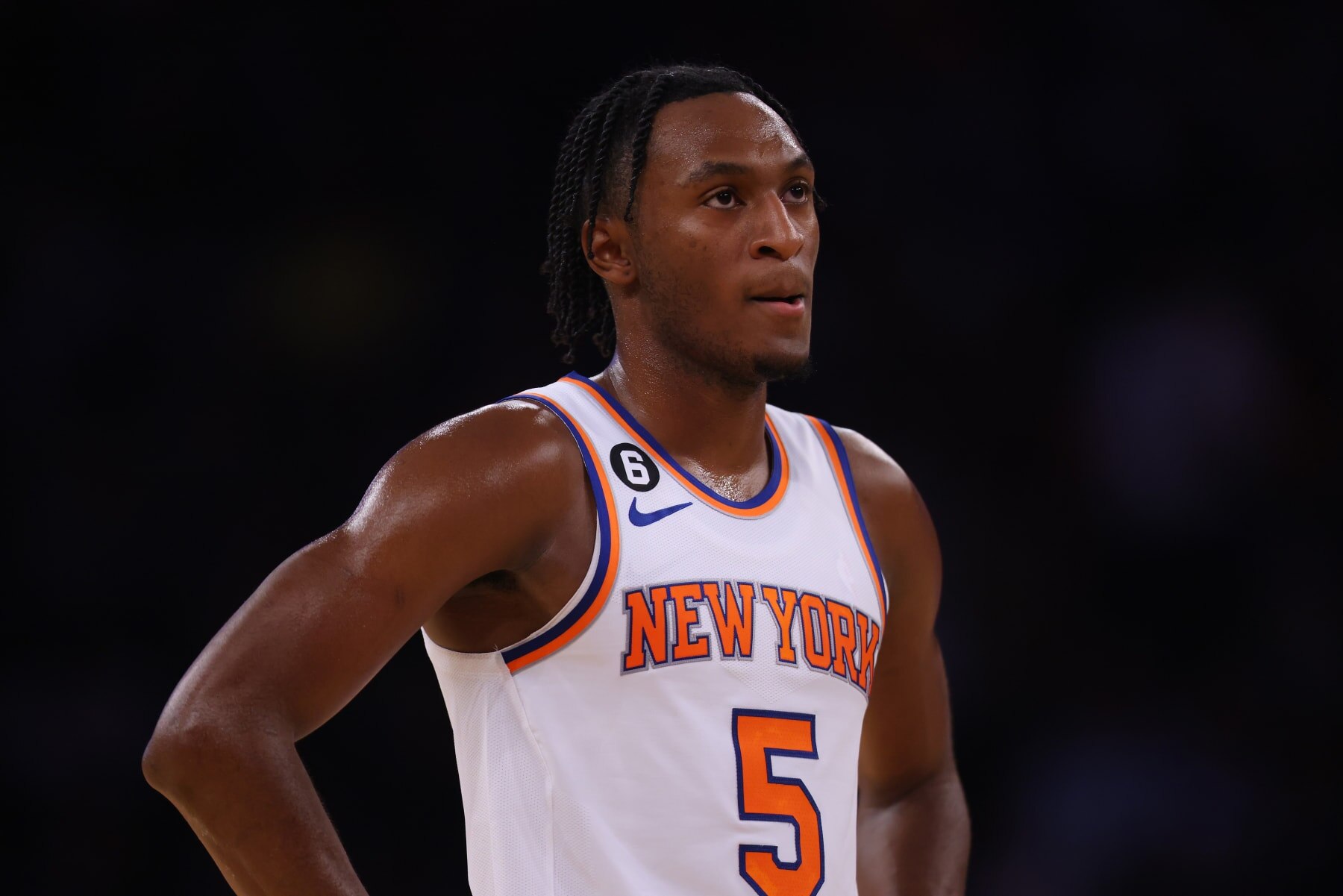 NEW YORK, NEW YORK - DECEMBER 03: Immanuel Quickley #5 of the New York Knicks in action against the Dallas Mavericks at Madison Square Garden on December 03, 2022 in New York City NOTE TO USER: User expressly acknowledges and agrees that, by downloading and or using this Photograph, user is consenting to the terms and conditions of the Getty Images License Agreement. Dallas Mavericks defeated the New York Knicks 121-100. (Photo by Mike Stobe/Getty Images)