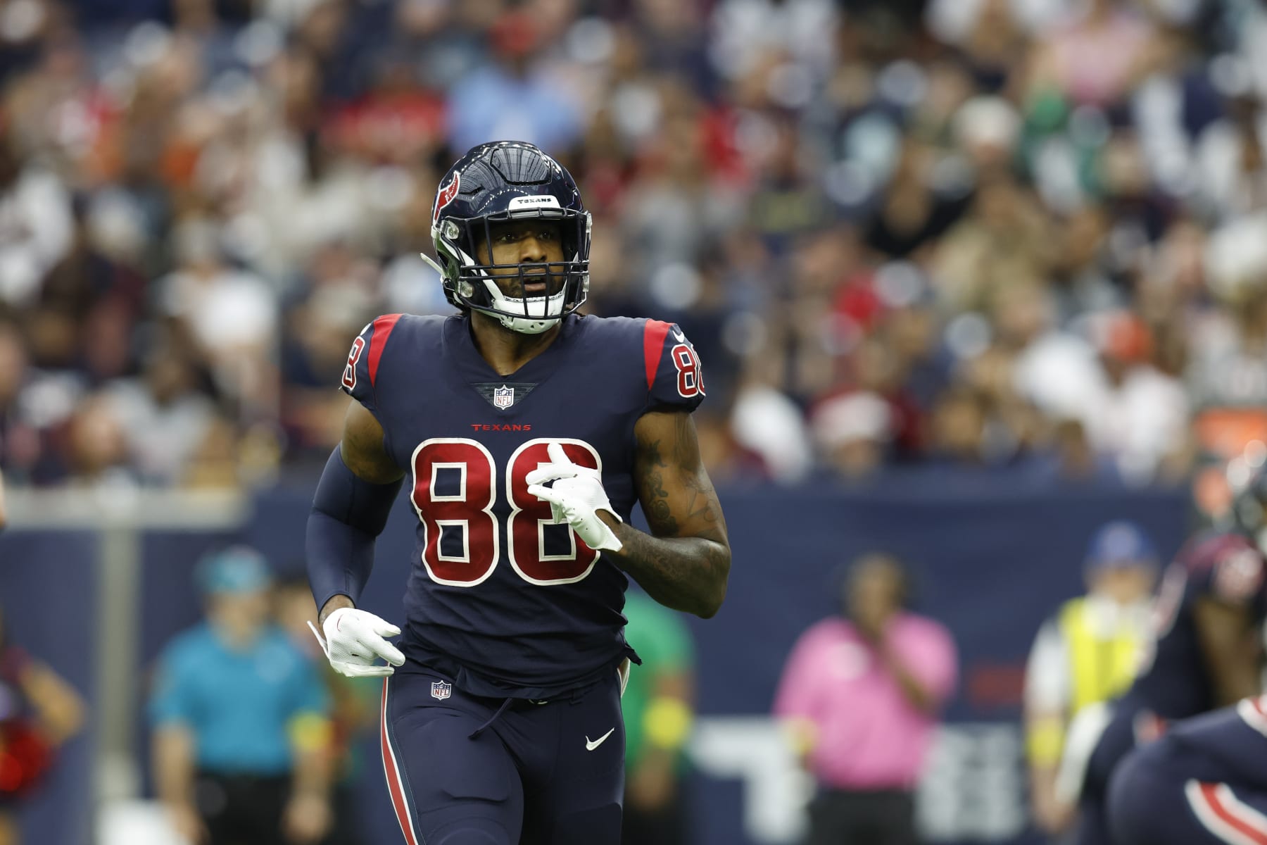 Houston Texans tight end Jordan Akins (88) goes in motion during an NFL football game against the Cleveland Browns on Sunday, December 4, 2022, in Houston. (AP Photo/Matt Patterson)