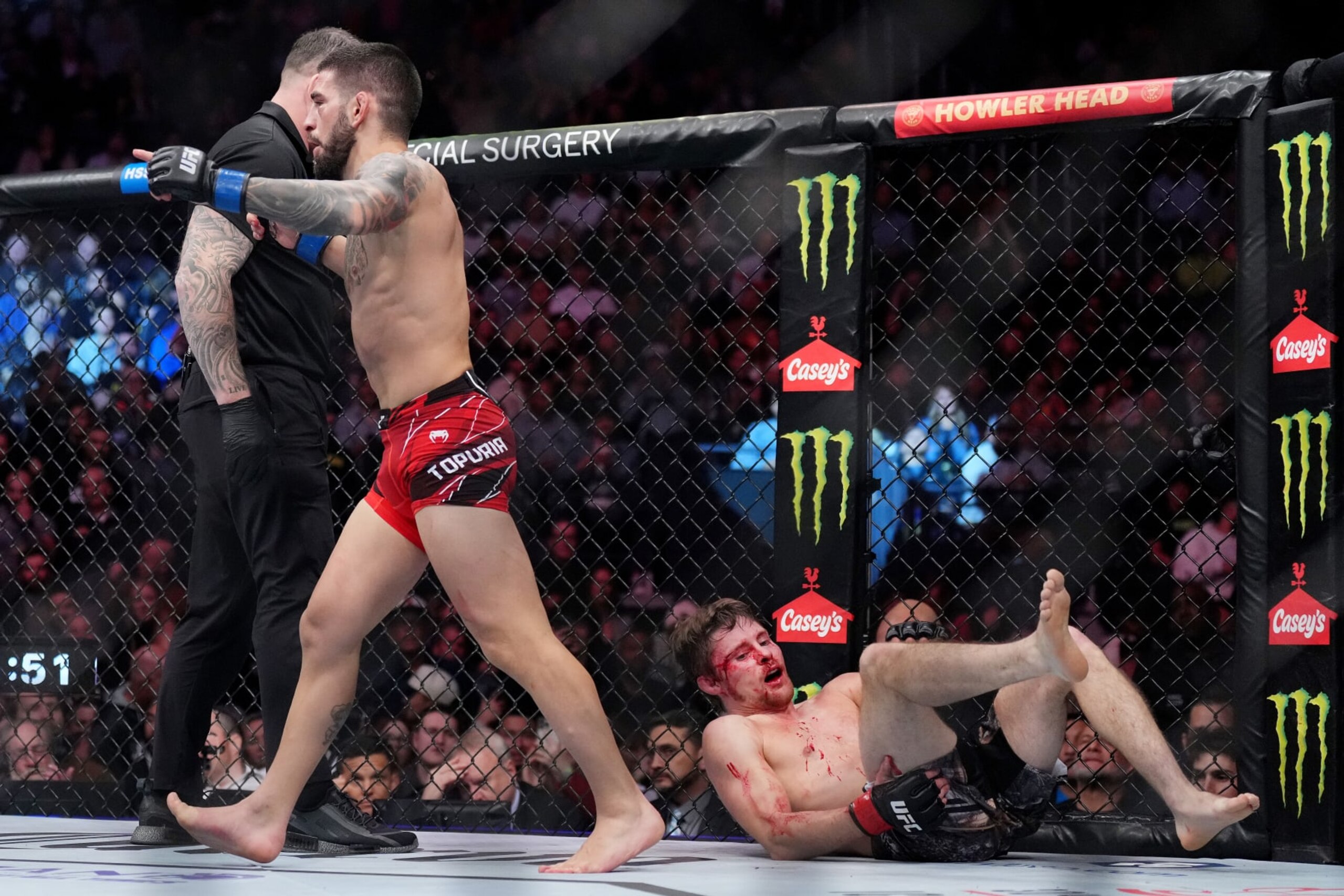 Ilia Topuria defeats Bryce Mitchell. 