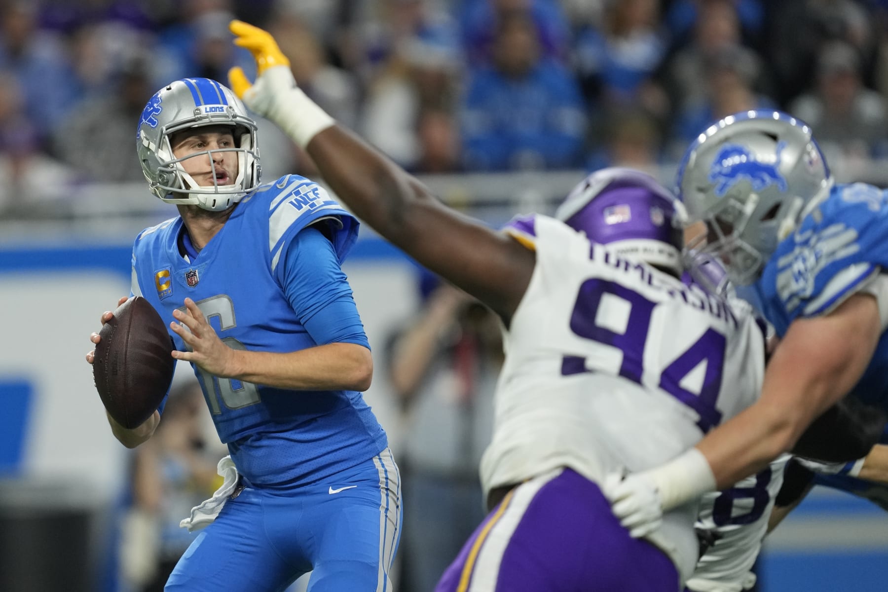 Detroit Lions' Jared Goff thorws during the first half of an NFL football game against the Minnesota Vikings Sunday, Dec. 11, 2022, in Detroit. (AP Photo/Paul Sancya)
