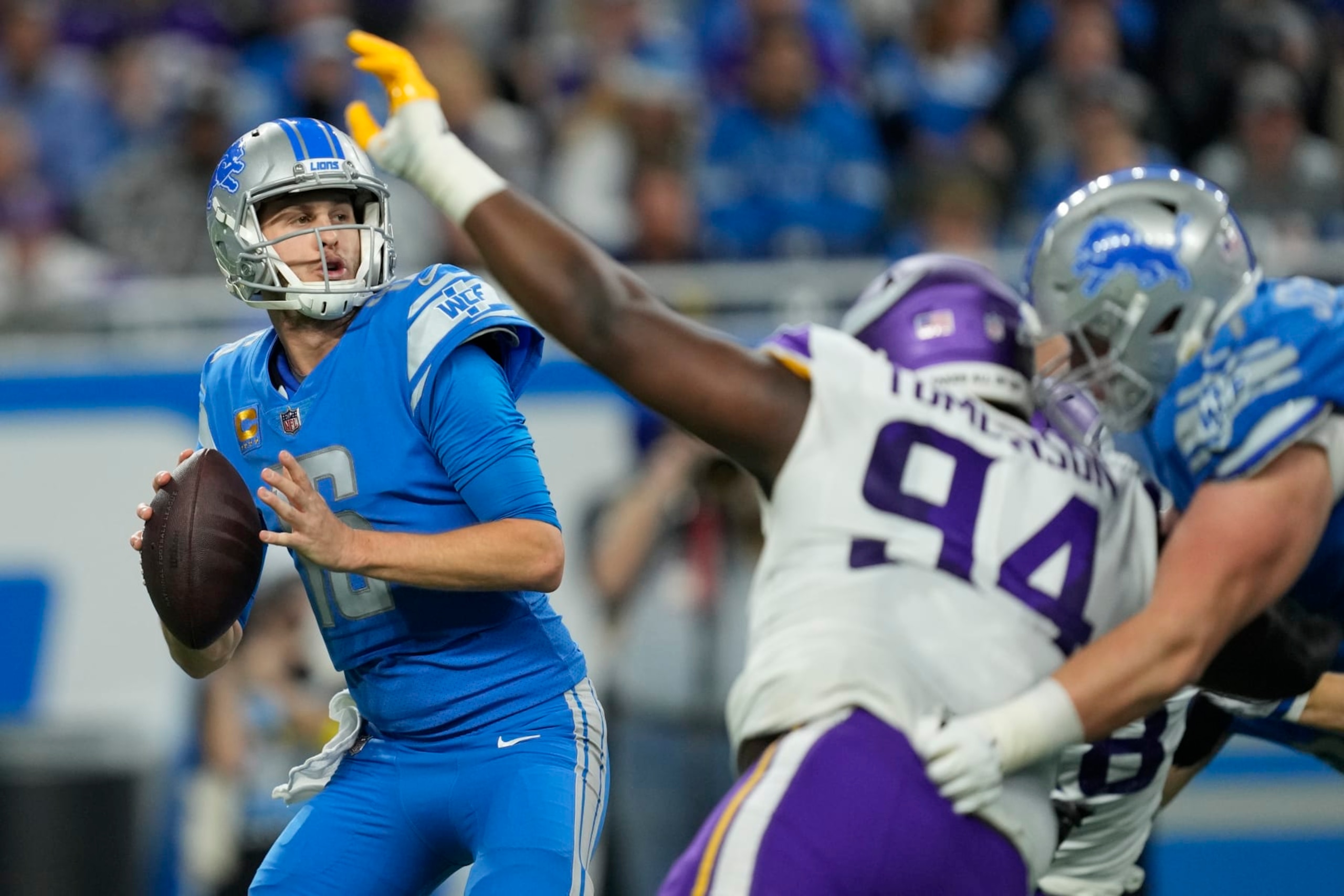 Detroit Lions' Jared Goff thorws during the first half of an NFL football game against the Minnesota Vikings Sunday, Dec. 11, 2022, in Detroit. (AP Photo/Paul Sancya)