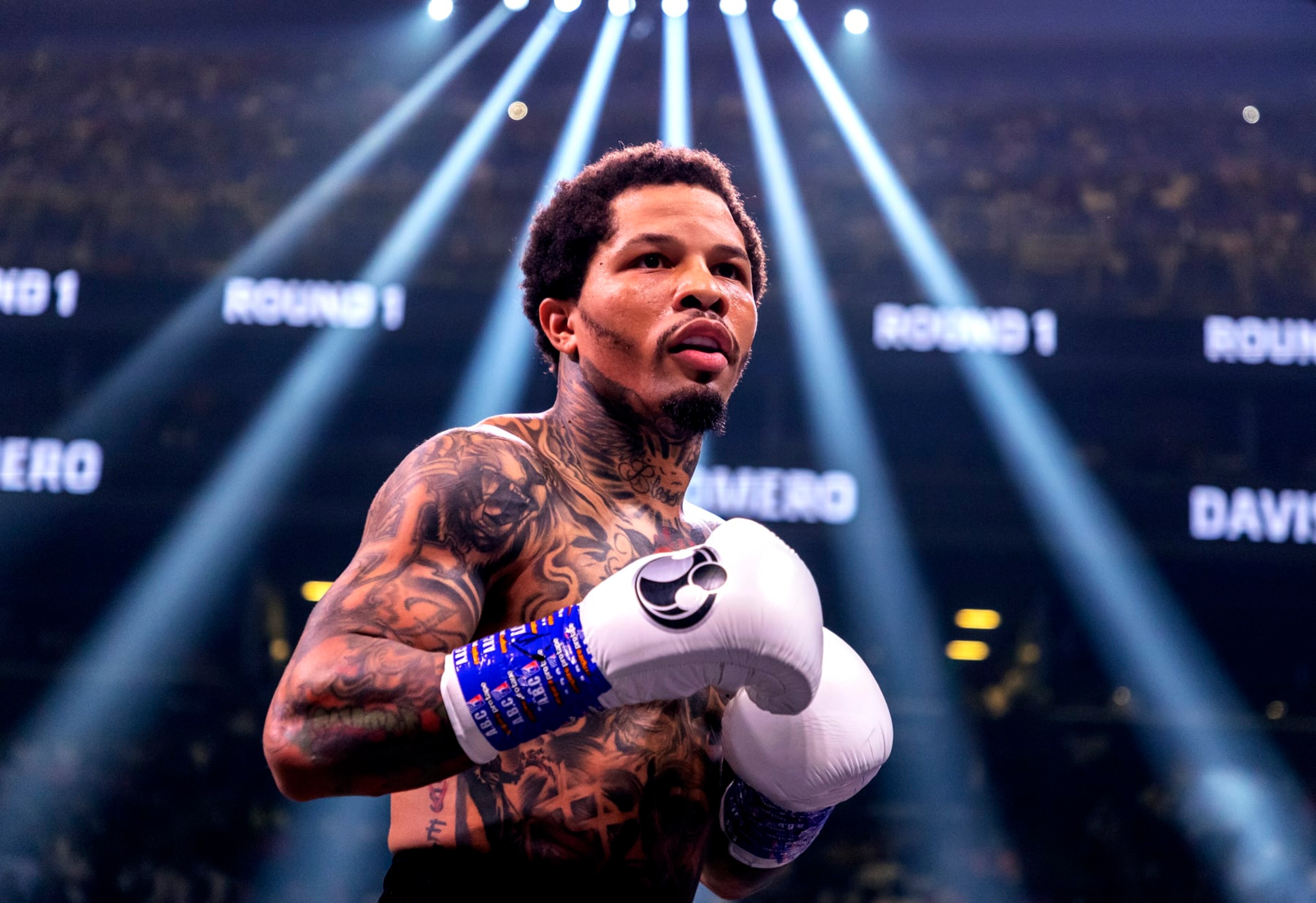 BROOKLYN, NEW YORK - MAY 28: Gervonta Davis in action against Rolando Romero during their fight for Davis' WBA World lightweight title at Barclays Center on May 28, 2022 in Brooklyn, New York. (Photo by Al Bello/Getty Images) BROOKLYN, NEW YORK - MAY 28: Gervonta Davis in action against Rolando Romero during their fight for Davis' WBA World lightweight title at Barclays Center on May 28, 2022 in Brooklyn, New York. (Photo by Al Bello/Getty Images)
