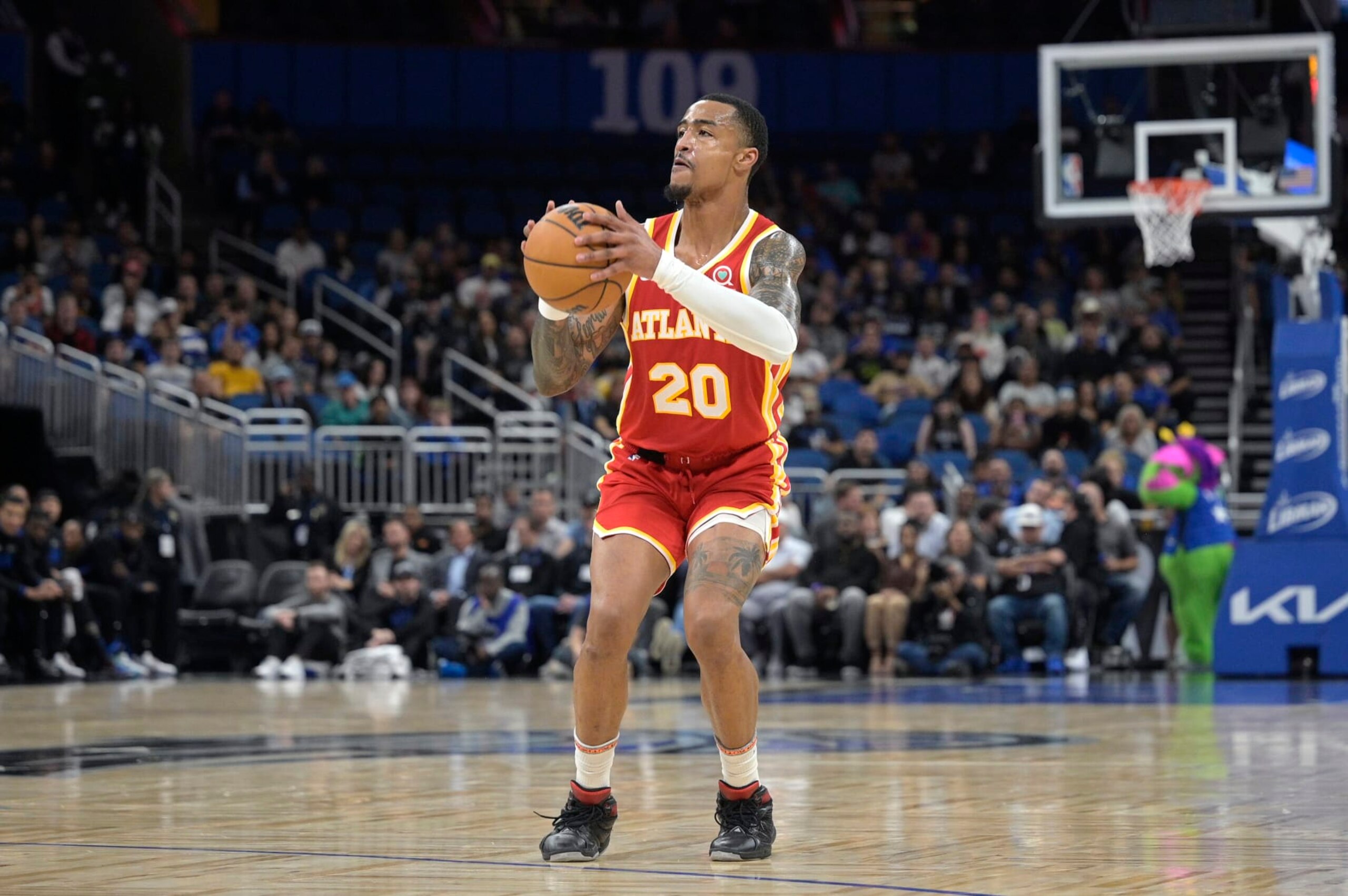 Atlanta Hawks forward John Collins (20) sets up for a shot during the first half of an NBA basketball game against the Orlando Magic, Wednesday, Nov. 30, 2022, in Orlando, Fla. (AP Photo/Phelan M. Ebenhack) Atlanta Hawks forward John Collins (20) sets up for a shot during the first half of an NBA basketball game against the Orlando Magic, Wednesday, Nov. 30, 2022, in Orlando, Fla. (AP Photo/Phelan M. Ebenhack)