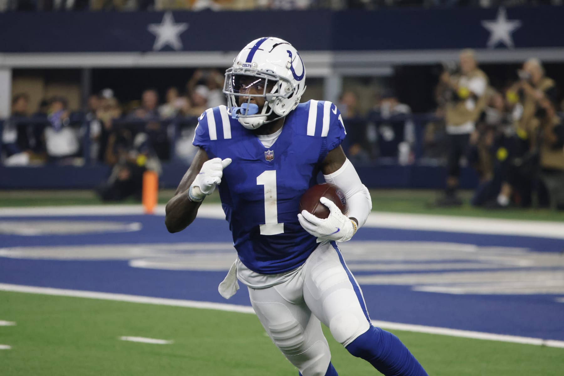 Indianapolis Colts wide receiver Parris Campbell (1) runs with the ball during an NFL Football game in Arlington, Texas, Sunday, Dec. 4, 2022. (AP Photo/Michael Ainsworth)