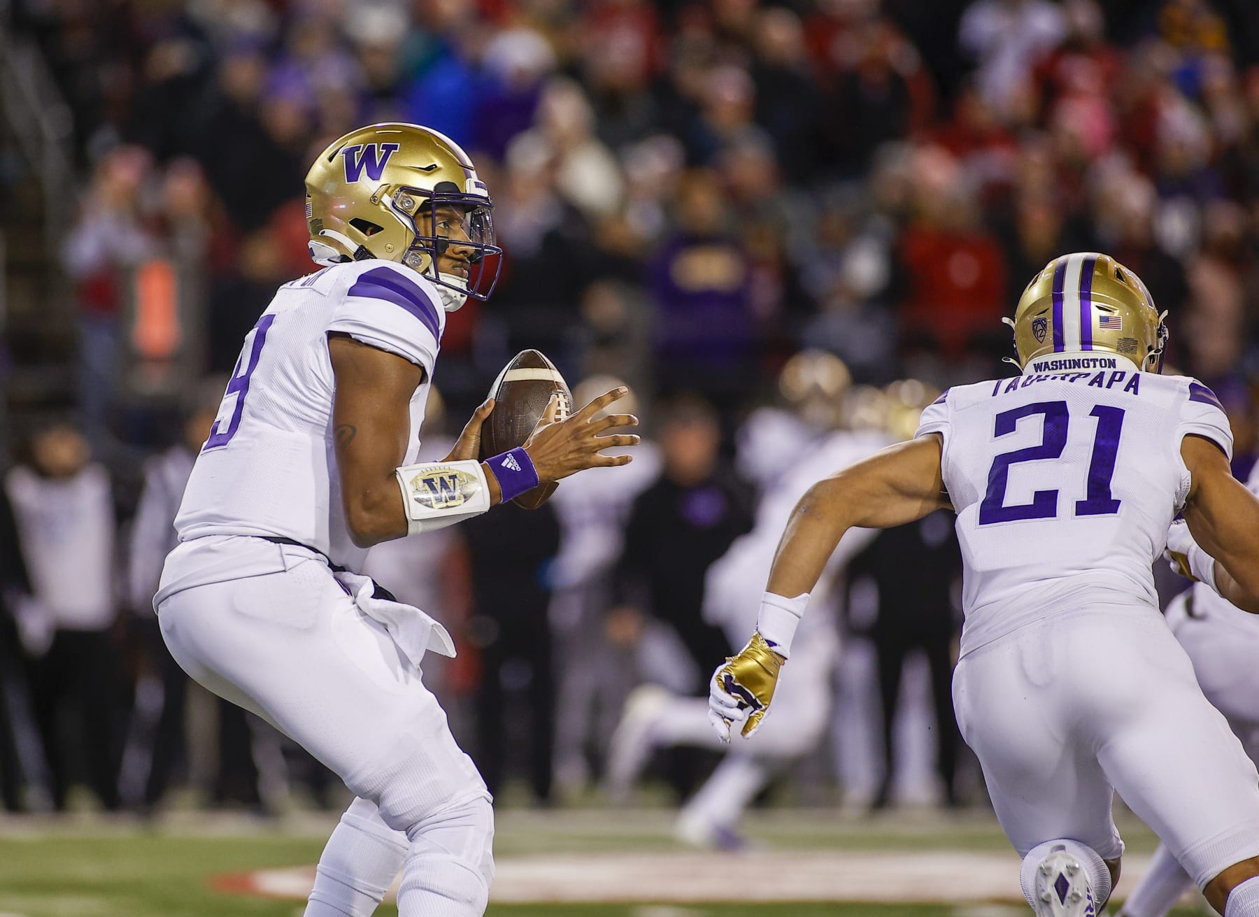 PULLMAN, WA - NOVEMBER 26: Washington Huskies quarterback Michael Penix Jr. (9) with the ball during the game between the Washington Huskies and the Washington State Cougars on November 26, 2022, at Martin Stadium in Pullman, WA. (Photo by Oliver McKenna/Icon Sportswire via Getty Images)