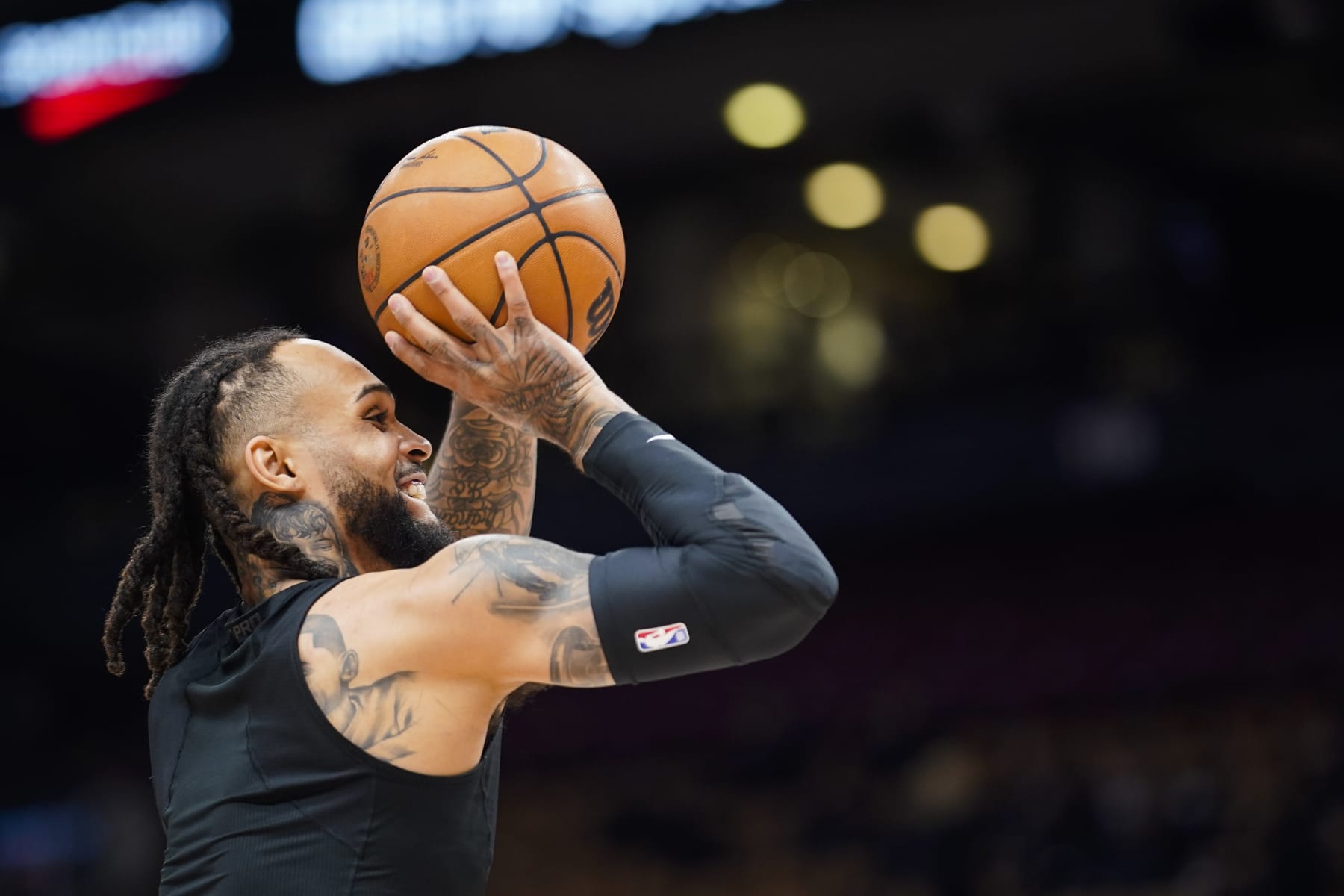 TORONTO, CANADA - DECEMBER 7: Gary Trent Jr. #33 of the Toronto Raptors warms up prior to the game against the Los Angeles Lakers on December 7, 2022 at the Scotiabank Arena in Toronto, Ontario, Canada.  NOTE TO USER: User expressly acknowledges and agrees that, by downloading and or using this Photograph, user is consenting to the terms and conditions of the Getty Images License Agreement.  Mandatory Copyright Notice: Copyright 2022 NBAE (Photo by Mark Blinch/NBAE via Getty Images)