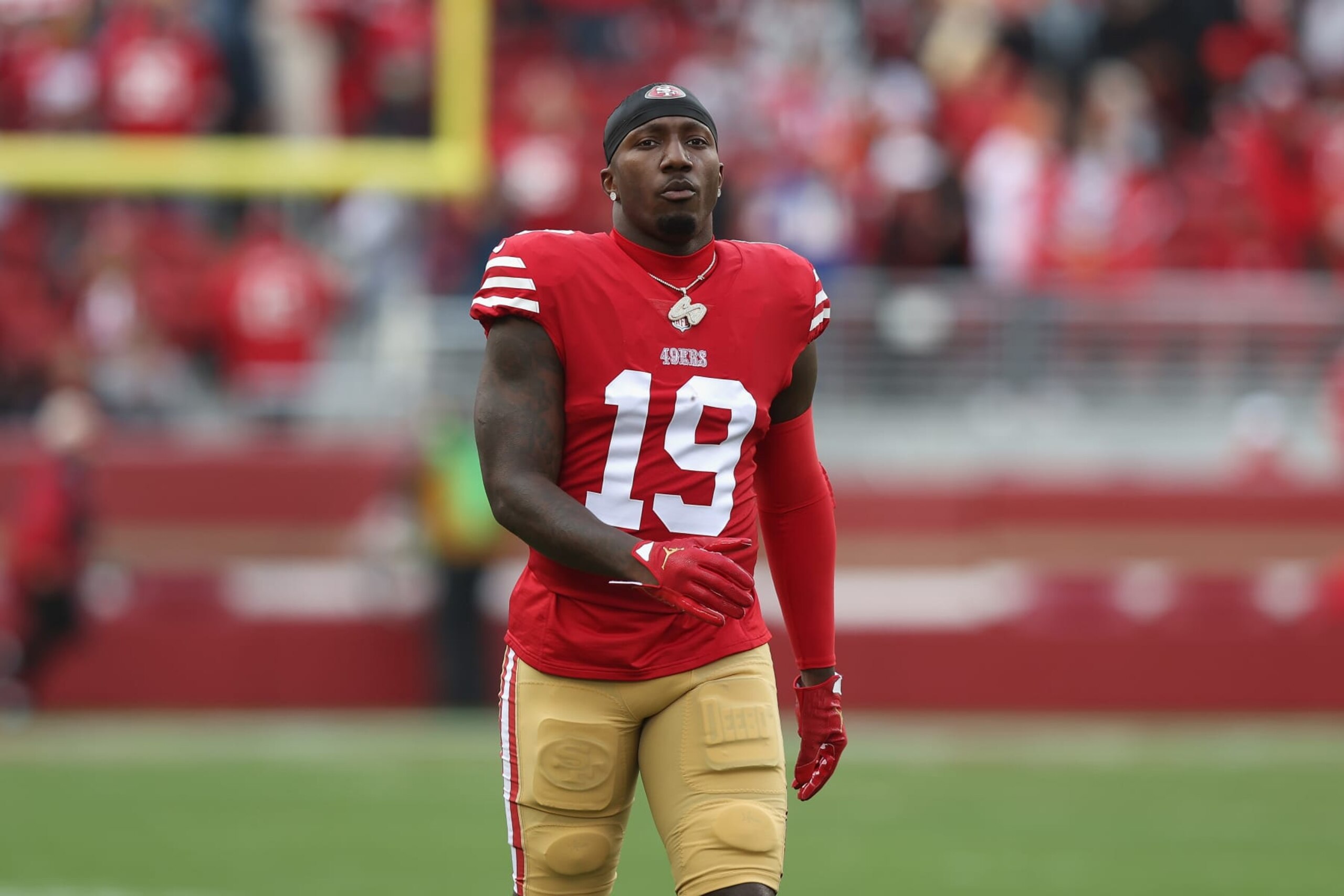 SANTA CLARA, CALIFORNIA - DECEMBER 11: Deebo Samuel #19 of the San Francisco 49ers looks on before the game against the Tampa Bay Buccaneers at Levi's Stadium on December 11, 2022 in Santa Clara, California. (Photo by Lachlan Cunningham/Getty Images)