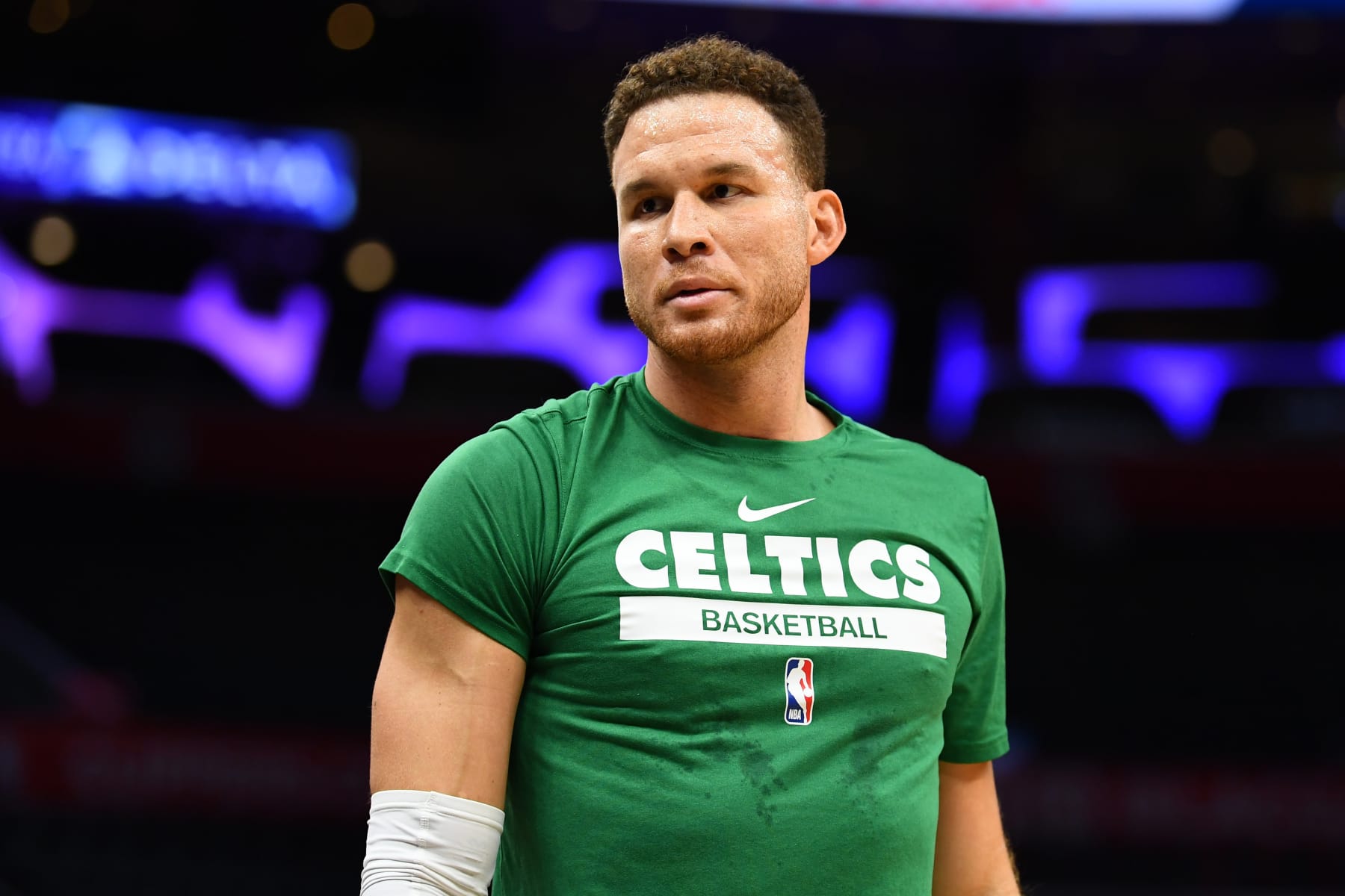 LOS ANGELES, CA - DECEMBER 12: Boston Celtics Center Blake Griffin (91) works out before a NBA game between the Boston Celtics and the Los Angeles Clippers on December 12, 2022 at Crypto.com Arena in Los Angeles, CA. (Photo by Brian Rothmuller/Icon Sportswire via Getty Images)