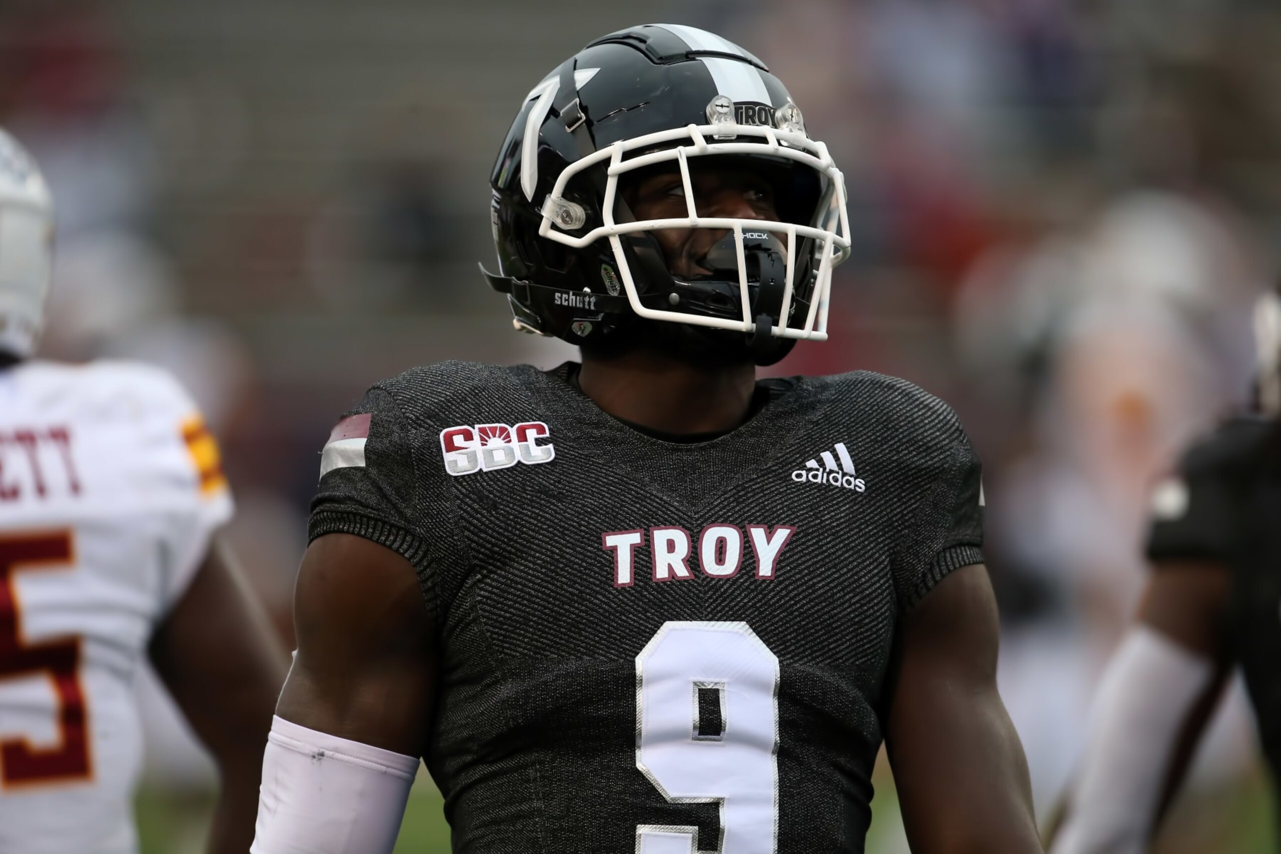 Troy linebacker Richard Jibunor