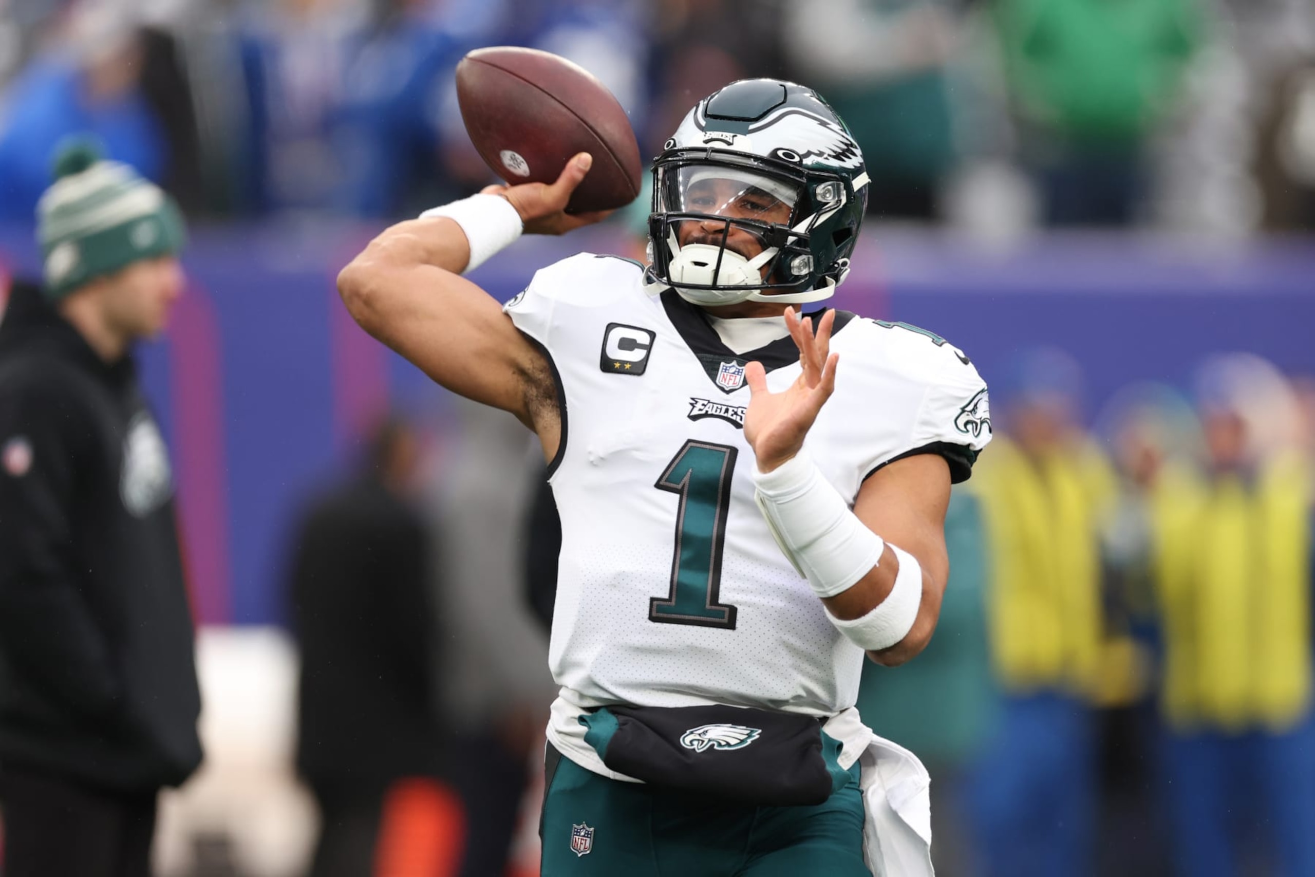 EAST RUTHERFORD, NEW JERSEY - DECEMBER 11: Jalen Hurts #1 of the Philadelphia Eagles warms up prior to the game against the New York Giants at MetLife Stadium on December 11, 2022 in East Rutherford, New Jersey. (Photo by Al Bello/Getty Images)