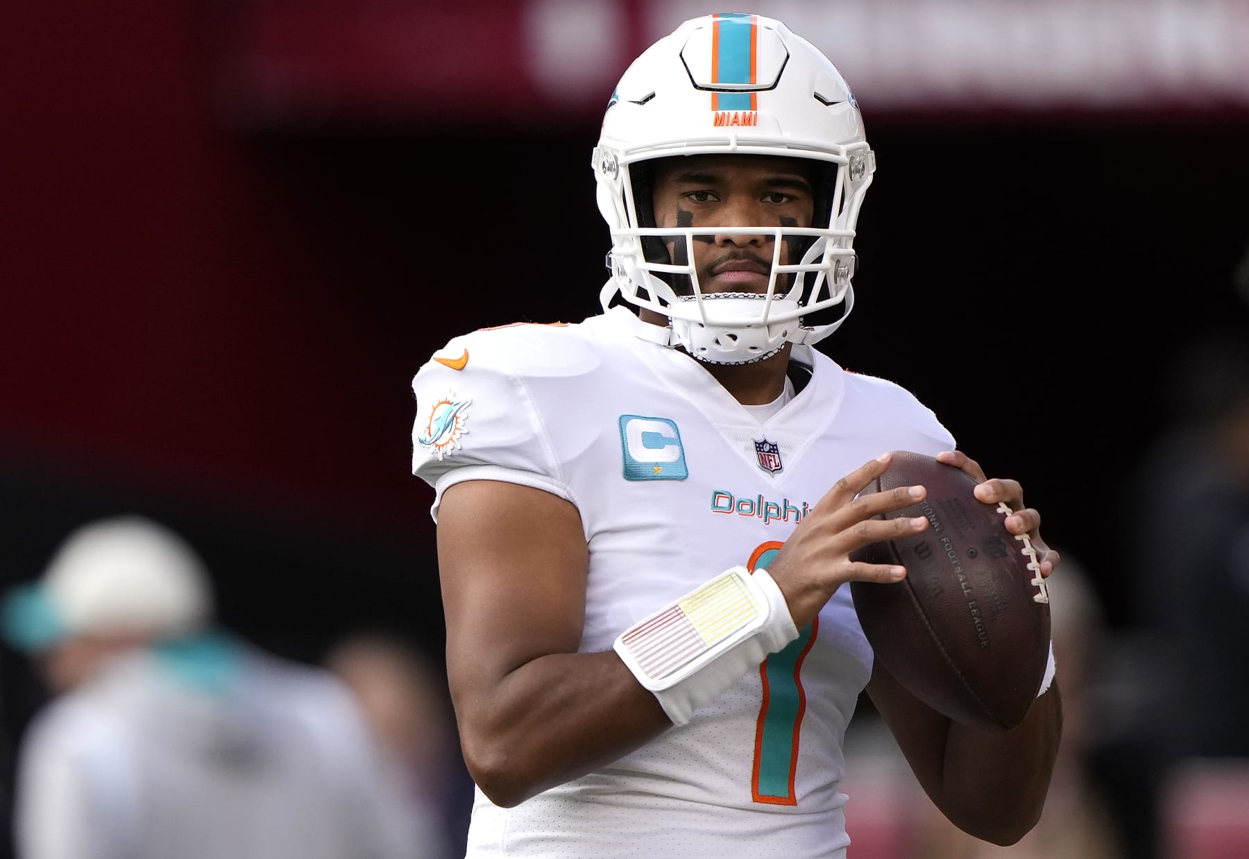 SANTA CLARA, CALIFORNIA - DECEMBER 04: Tua Tagovailoa #1 of the Miami Dolphins warms up during pregame against the San Francisco 49ers at Levi's Stadium on December 04, 2022 in Santa Clara, California. (Photo by Thearon W. Henderson/Getty Images)