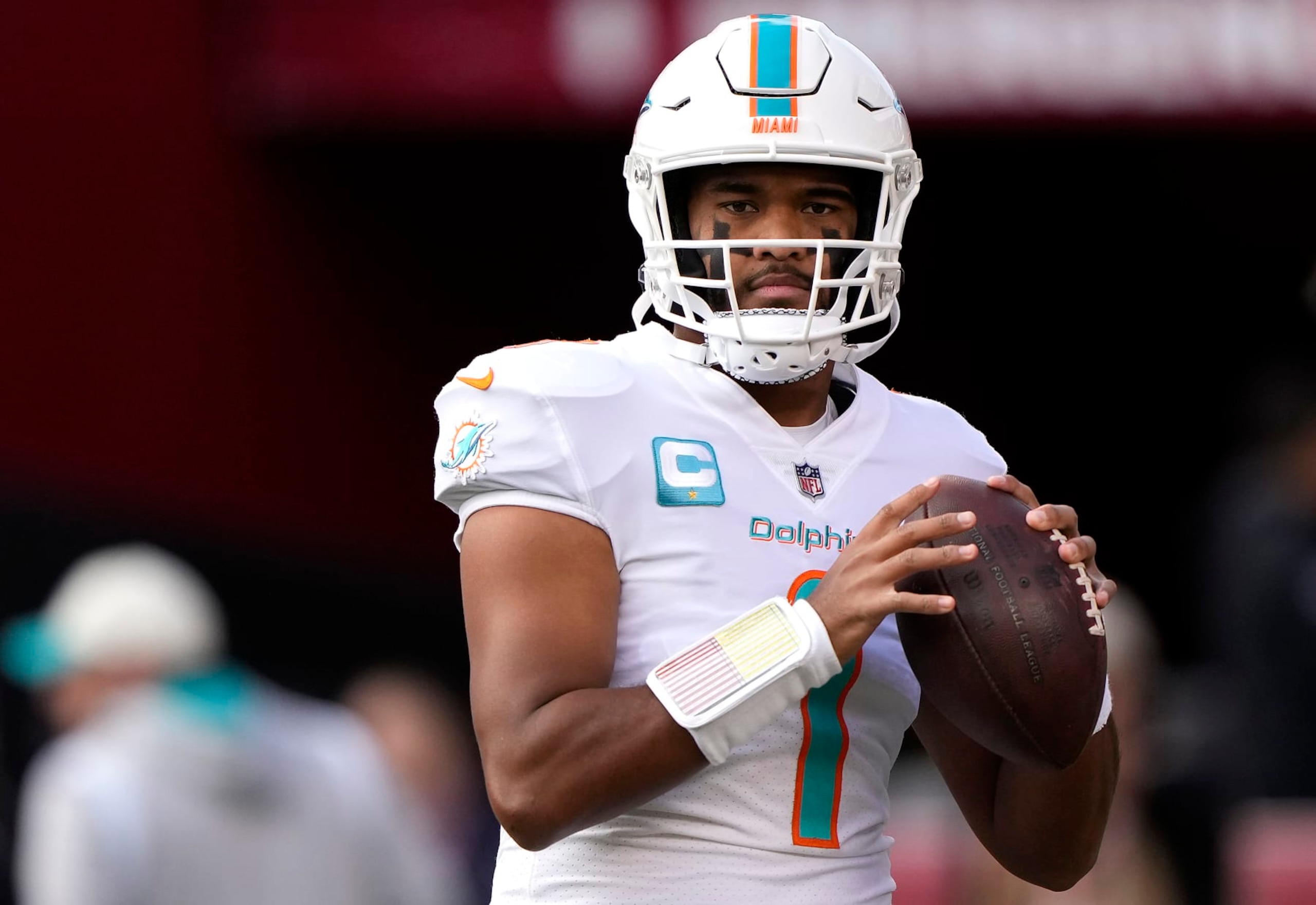 SANTA CLARA, CALIFORNIA - DECEMBER 04: Tua Tagovailoa #1 of the Miami Dolphins warms up during pregame against the San Francisco 49ers at Levi's Stadium on December 04, 2022 in Santa Clara, California. (Photo by Thearon W. Henderson/Getty Images)