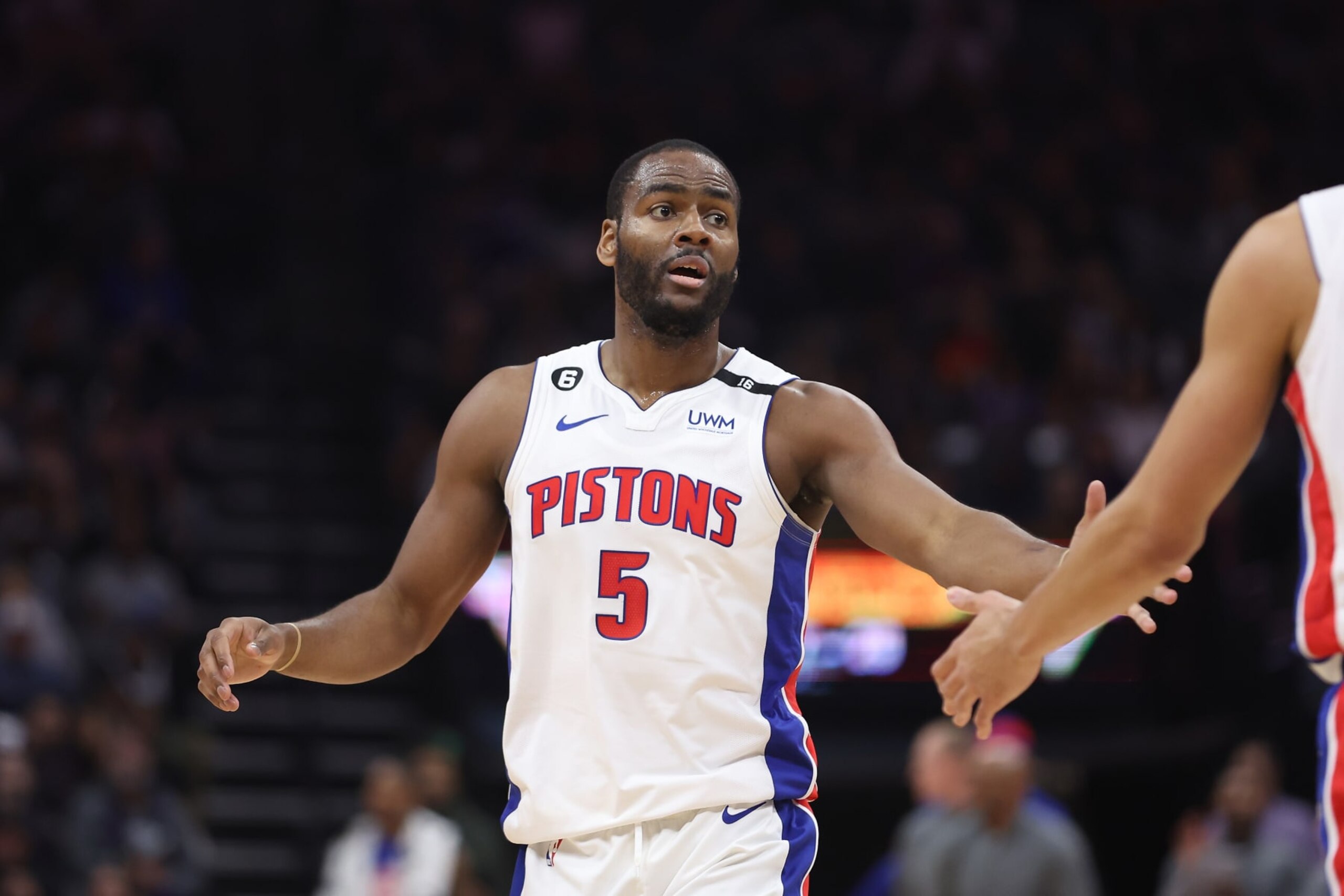 SACRAMENTO, CALIFORNIA - NOVEMBER 20: Alec Burks #5 of the Detroit Pistons celebrates with teammates after a play in the second quarter against the Sacramento Kings at Golden 1 Center on November 20, 2022 in Sacramento, California. NOTE TO USER: User expressly acknowledges and agrees that, by downloading and/or using this photograph, User is consenting to the terms and conditions of the Getty Images License Agreement. (Photo by Lachlan Cunningham/Getty Images)