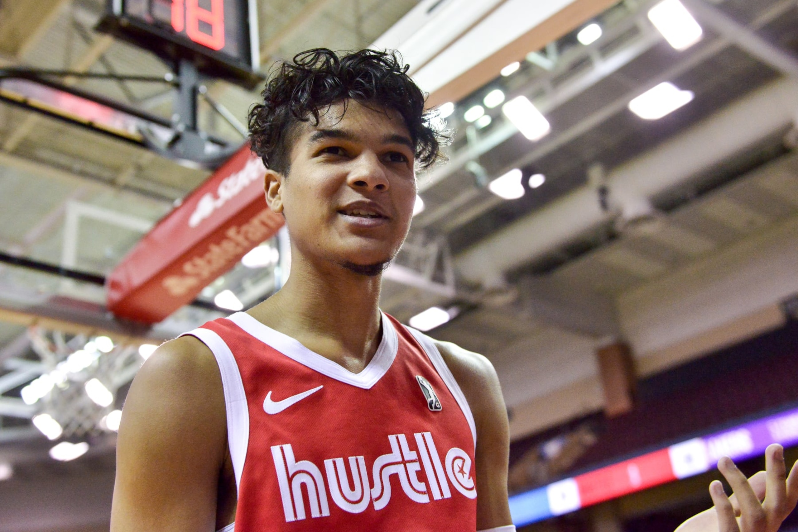 SOUTHAVEN, MS - JANUARY 24: Tyrell Terry #3 of the Memphis Hustle looks on during an NBA G-League game against the South Bay Lakers on January 24, 2022 at Landers Center in Southaven, Mississippi.  NOTE TO USER: User expressly acknowledges and agrees that, by downloading and or using this photograph, User is consenting to the terms and conditions of the Getty Images License Agreement. Mandatory Copyright Notice: Copyright 2022 NBAE (Photo by Brandon Dill/NBAE via Getty Images)