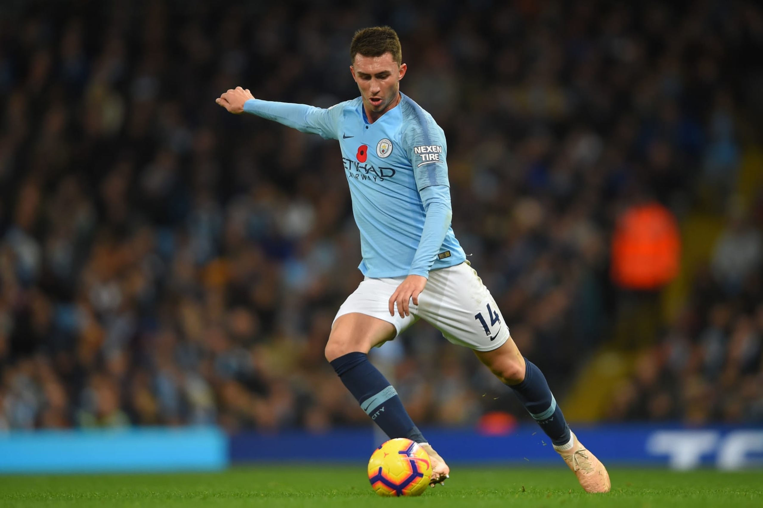 MANCHESTER, ENGLAND - NOVEMBER 11: Aymeric Laporte of Manchester City in action during the Premier League match between Manchester City and Manchester United at Etihad Stadium on November 11, 2018 in Manchester, United Kingdom. (Photo by Mike Hewitt/Getty Images)