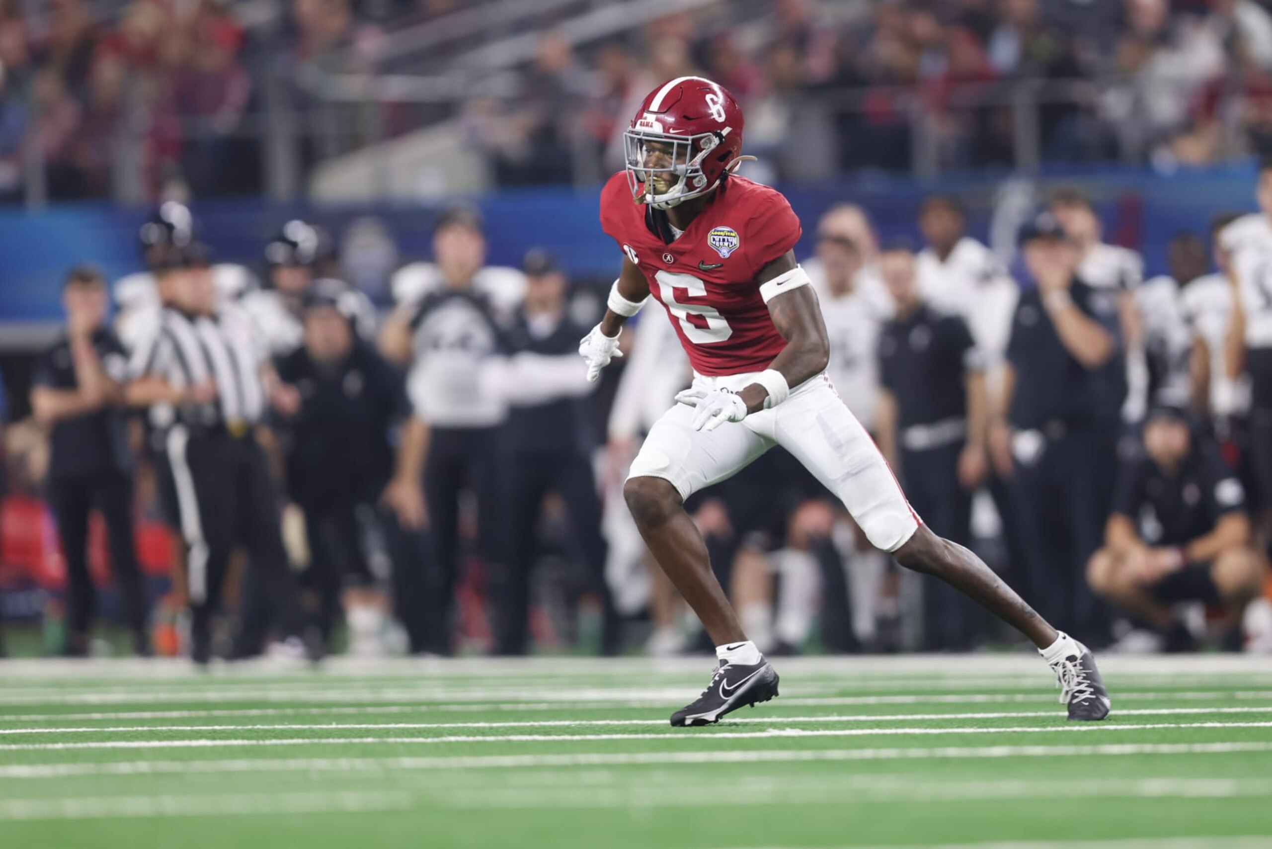 ARLINGTON, TX - DECEMBER 31: Alabama Crimson Tide defensive back Khyree Jackson (6) runs towards the play in the Goodyear Cotton Bowl between the Alabama Crimson Tide and the Cincinnati Bearcats on December 31, 2021 in AT&T Stadium in Arlington, TX. (Photo by John Bunch/Icon Sportswire via Getty Images