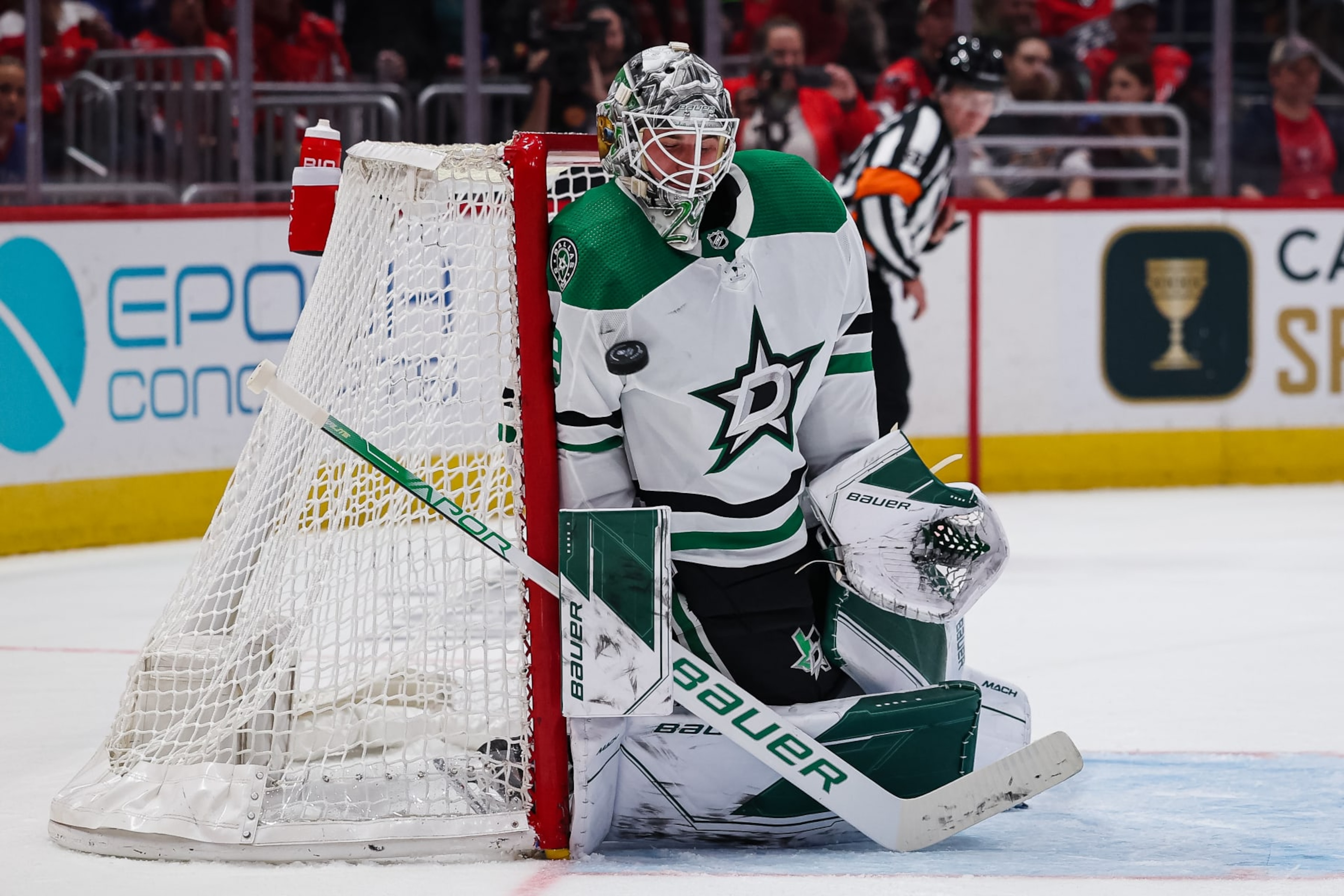 Dallas Stars goaltender Jake Oettinger Dallas Stars goaltender Jake Oettinger