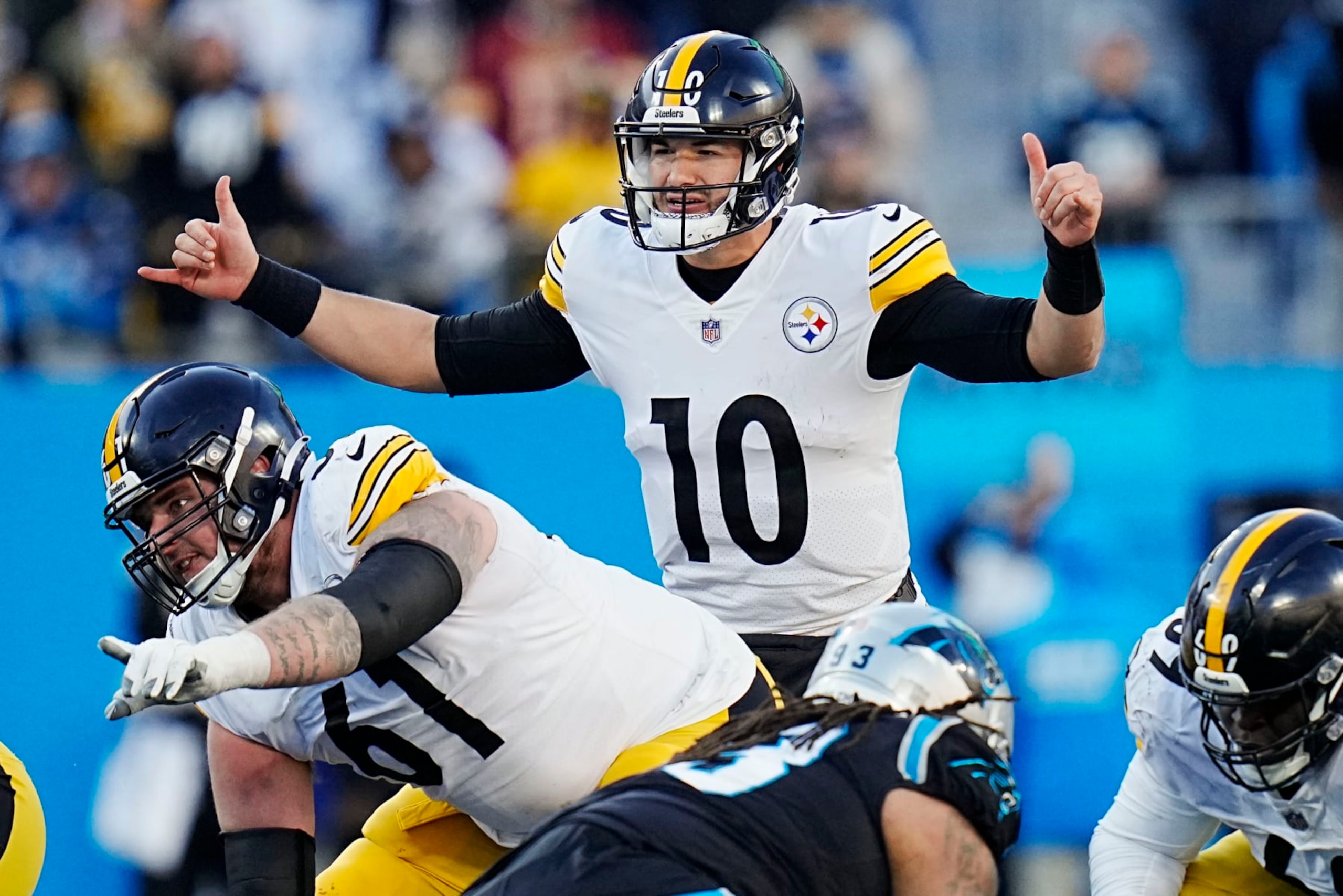 Pittsburgh Steelers quarterback Mitch Trubisky plays during the second half of an NFL football game between the Carolina Panthers and the Pittsburgh Steelers on Sunday, Dec. 18, 2022, in Charlotte, N.C. (AP Photo/Rusty Jones)