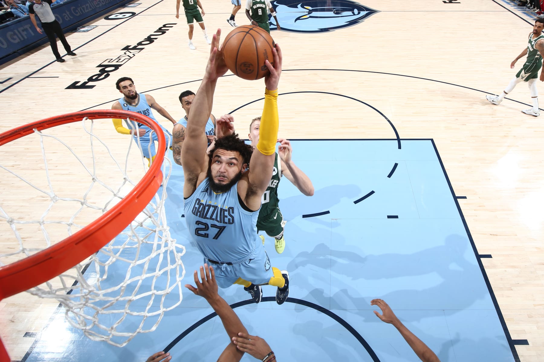 MEMPHIS, TN - DECEMBER 15: David Roddy #27 of the Memphis Grizzlies dunks the ball during the game against the Milwaukee Bucks on December 15, 2022 at FedExForum in Memphis, Tennessee. NOTE TO USER: User expressly acknowledges and agrees that, by downloading and or using this photograph, User is consenting to the terms and conditions of the Getty Images License Agreement. Mandatory Copyright Notice: Copyright 2022 NBAE (Photo by Joe Murphy/NBAE via Getty Images)