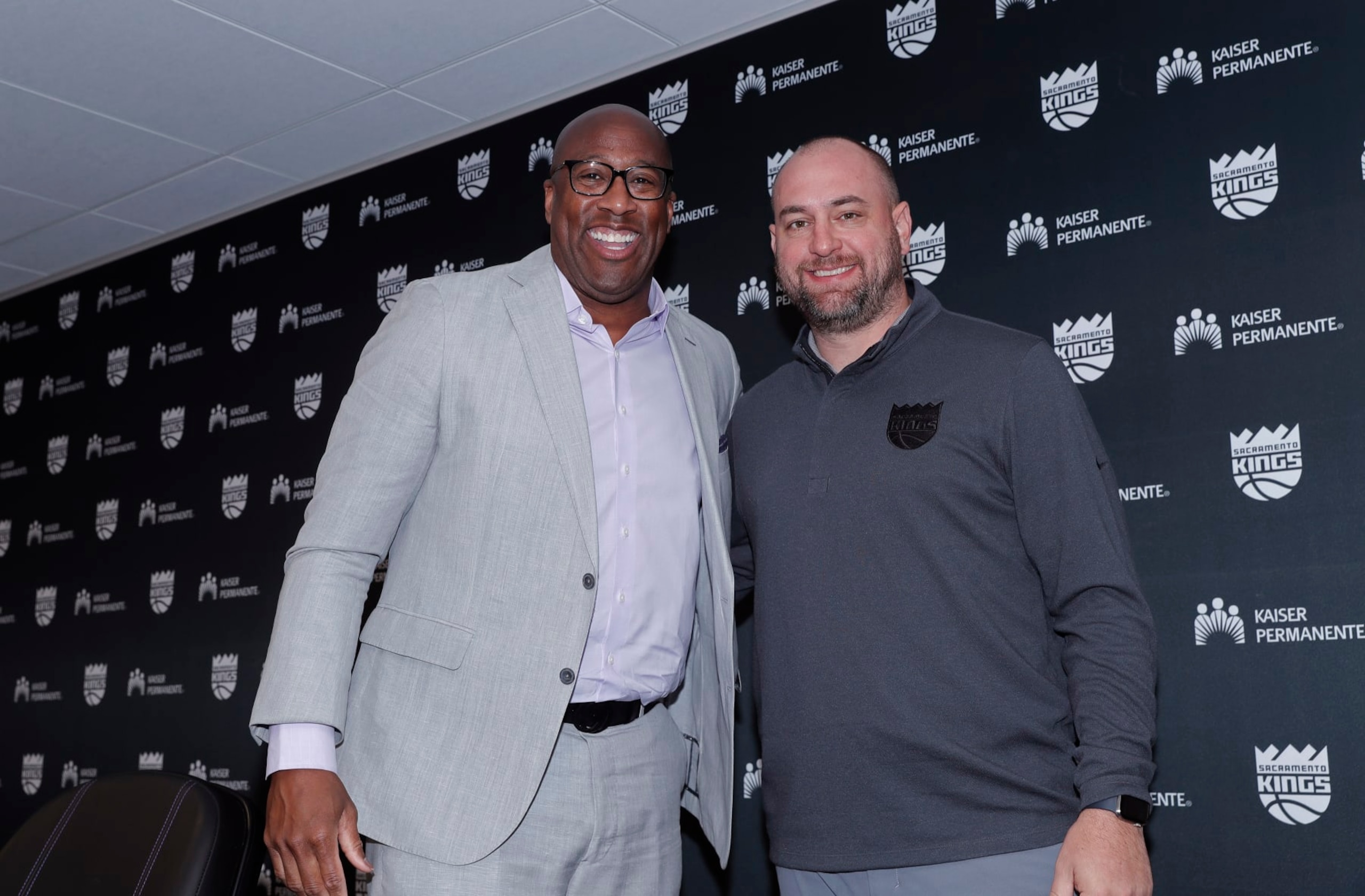SACRAMENTO, CA - JUNE 21: Mike Brown the new Head Coach of the Sacramento Kings and GM Monte McNair pose for a photo after a press conference on June 21, 2022 at the Golden 1 Center in Sacramento, California. NOTE TO USER: User expressly acknowledges and agrees that, by downloading and/or using this Photograph, user is consenting to the terms and conditions of the Getty Images License Agreement. Mandatory Copyright Notice: Copyright 2022 NBAE (Photo by Rocky Widner/NBAE via Getty Images)