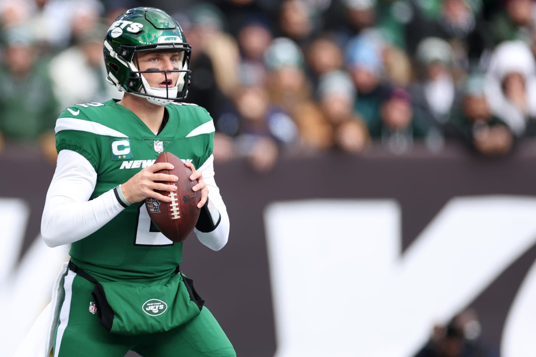 EAST RUTHERFORD, NEW JERSEY - DECEMBER 18: Zach Wilson #2 of the New York Jets throws the ball during the first quarter against the Detroit Lions at MetLife Stadium on December 18, 2022 in East Rutherford, New Jersey. (Photo by Sarah Stier/Getty Images)