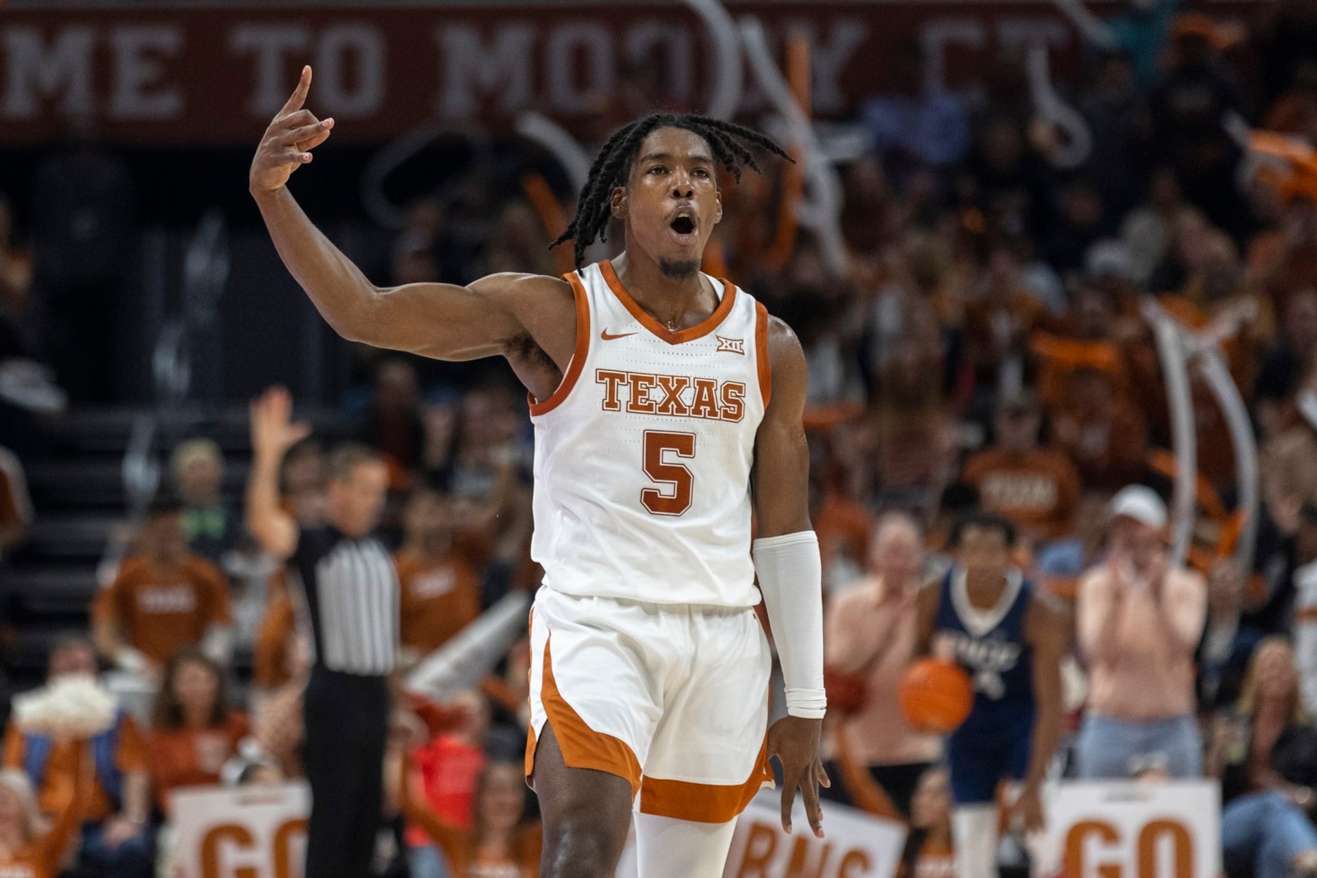Texas' Marcus Carr