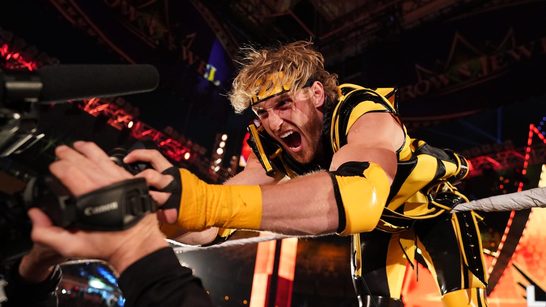Logan Paul's unforgettable match at Crown Jewel is just one of the "OMG" performances of 2022.