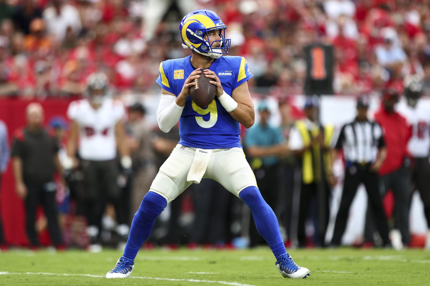 TAMPA, FL - NOVEMBER 6: Matthew Stafford #9 of the Los Angeles Rams drops back to pass during an NFL football game against the Tampa Bay Buccaneers at Raymond James Stadium on November 6, 2022 in Tampa, Florida. (Photo by Kevin Sabitus/Getty Images)