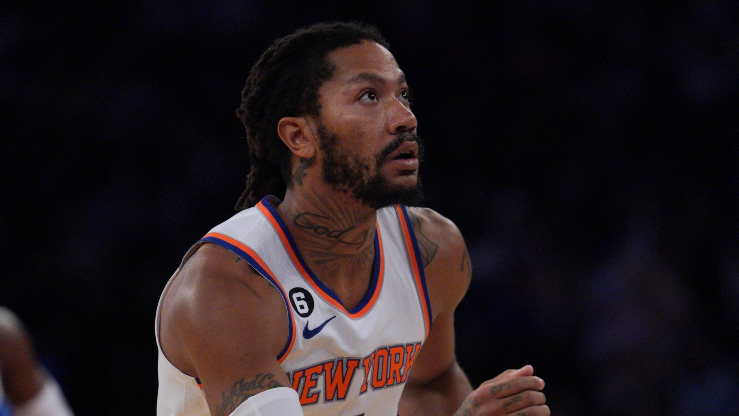 New York Knicks guard Derrick Rose eyes a rebound during an NBA basketball game against the Dallas Mavericks, Saturday, Dec. 3, 2022, in New York. (AP Photo/Bebeto Matthews)
