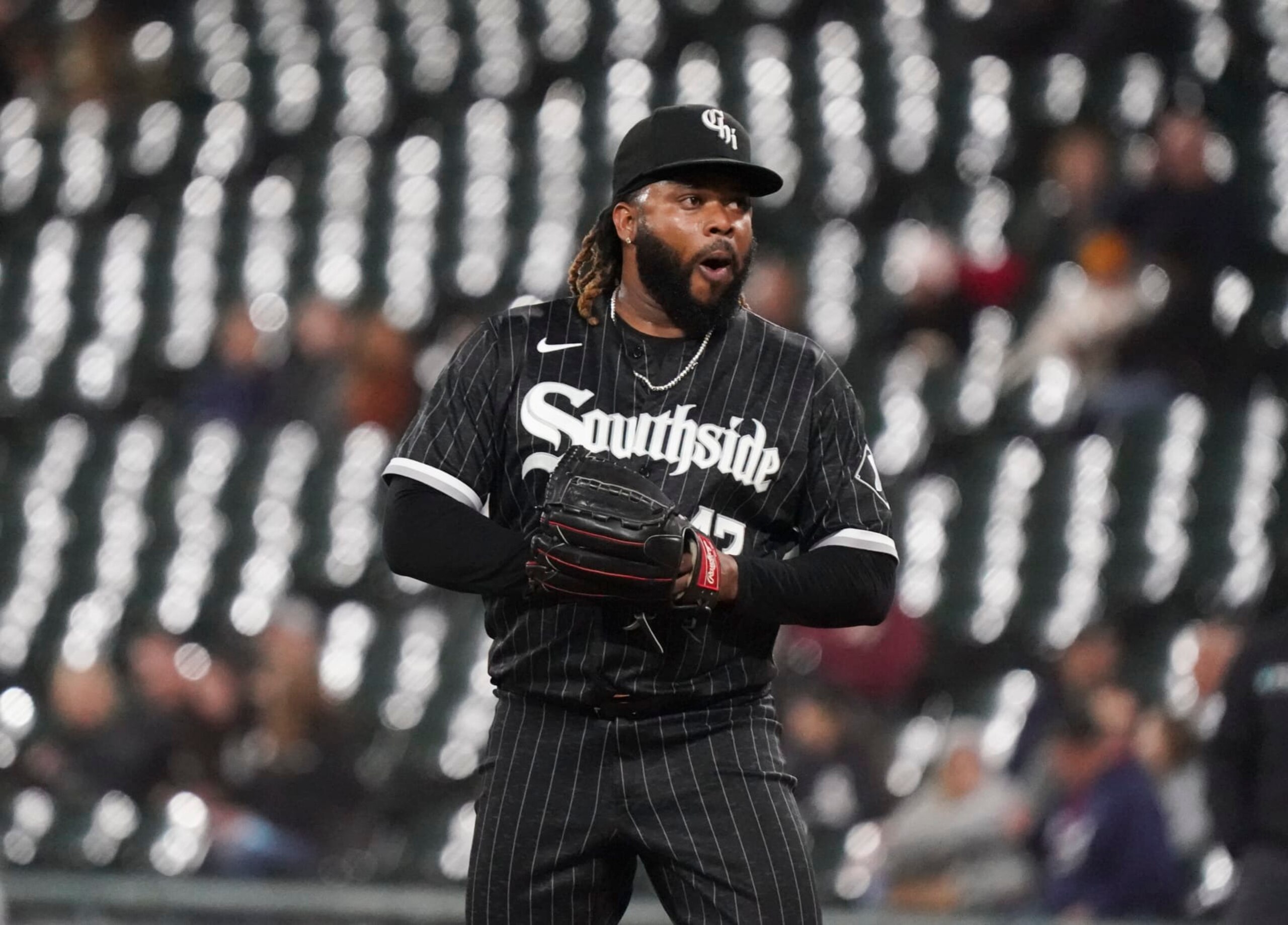 CHICAGO, ILLINOIS - OCTOBER 03: Johnny Cueto #47 of the Chicago White Sox reacts after giving up a two run home run to Gio Urshela #15 of the Minnesota Twins during a game at Guaranteed Rate Field on October 03, 2022 in Chicago, Illinois. (Photo by Nuccio DiNuzzo/Getty Images)