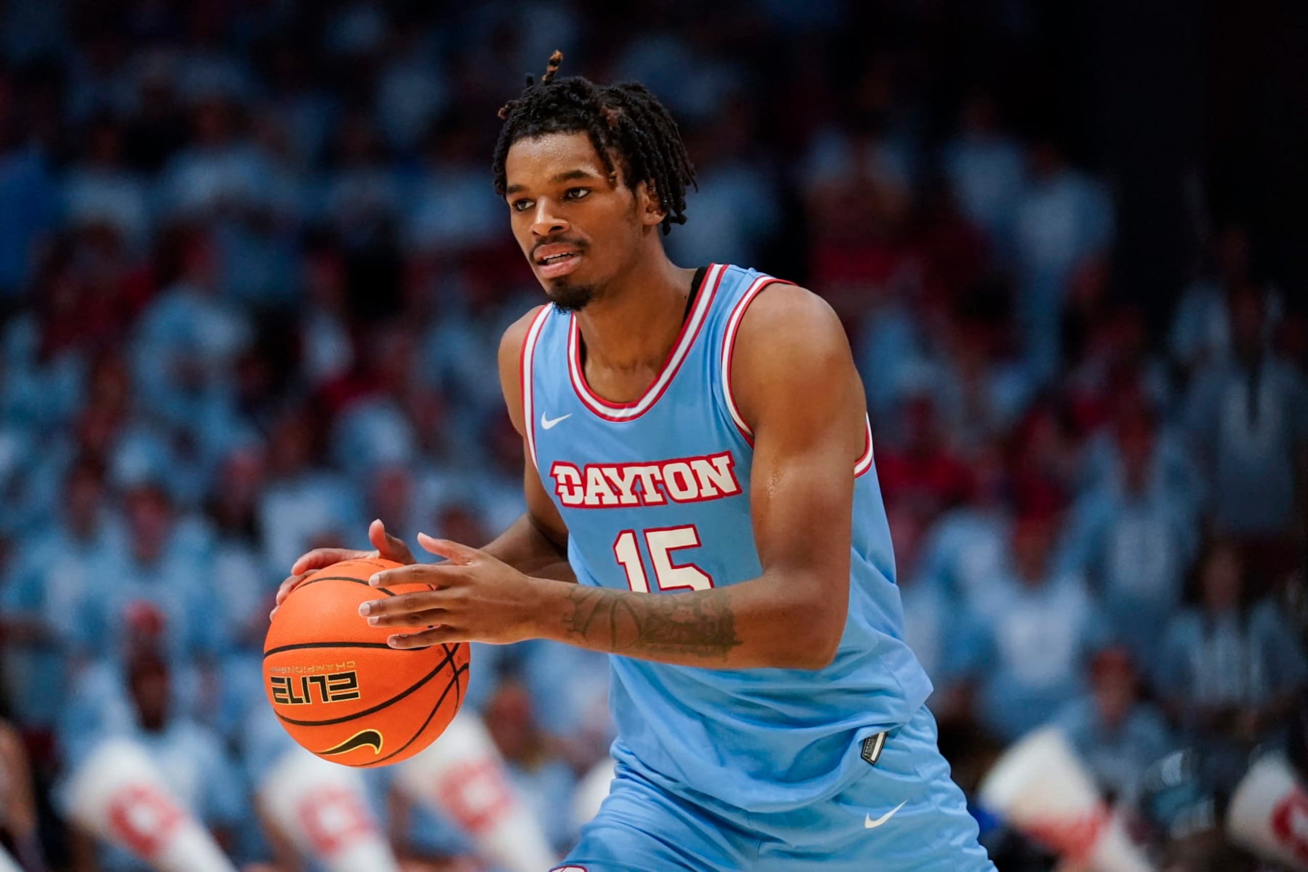 Dayton's DaRon Holmes II