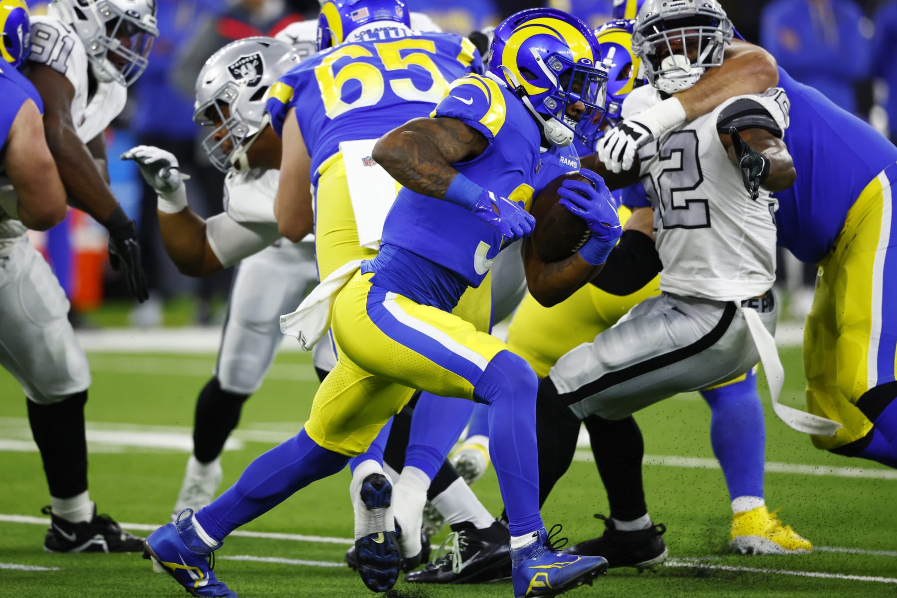 INGLEWOOD, CALIFORNIA - DECEMBER 08: Cam Akers #3 of the Los Angeles Rams carries the ball against the Las Vegas Raiders during the first quarter at SoFi Stadium on December 08, 2022 in Inglewood, California. (Photo by Ronald Martinez/Getty Images)