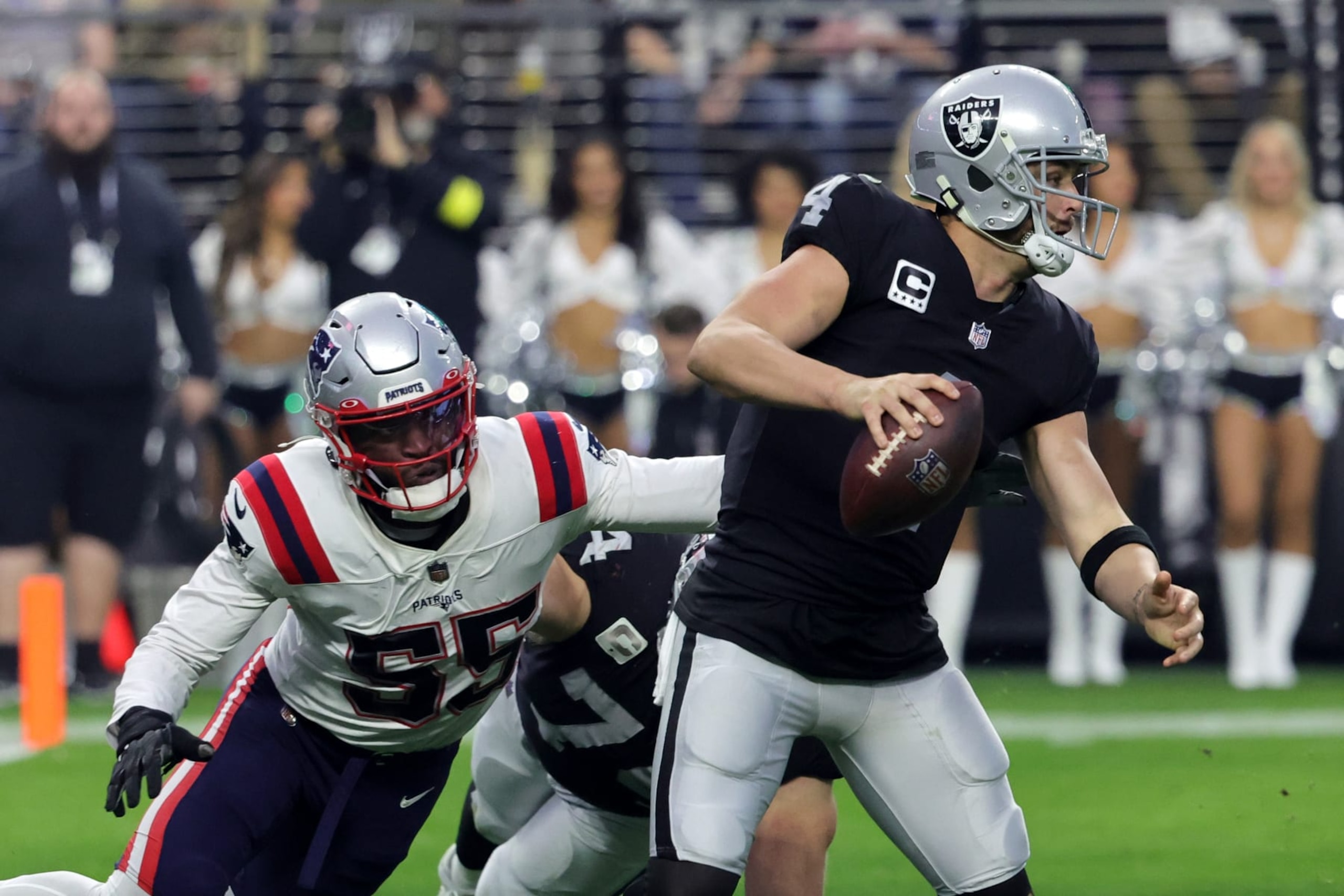 The Patriots should be hoping the Raiders' positive momentum doesn't continue against the Steelers. 