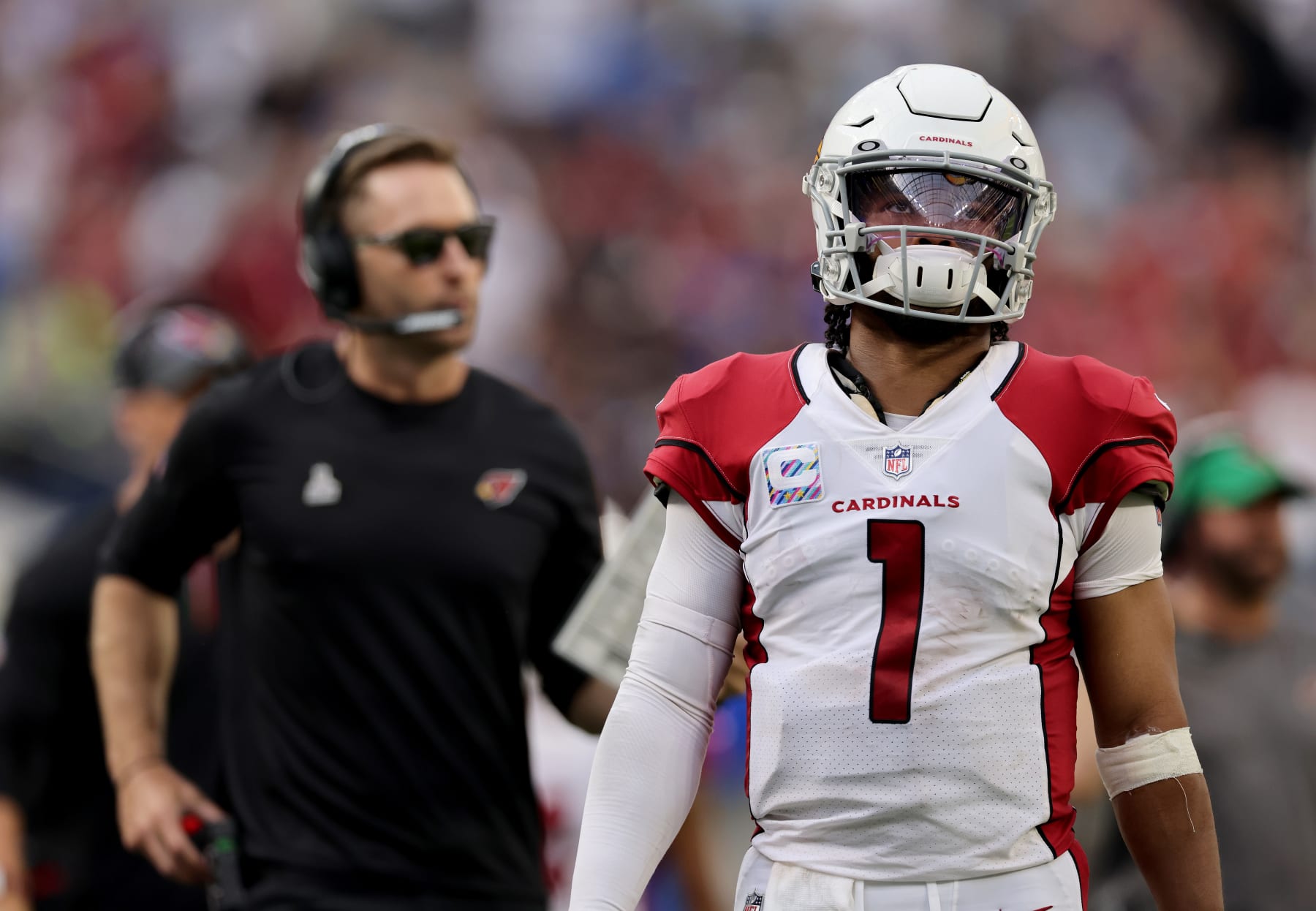 INGLEWOOD, CALIFORNIA - OCTOBER 03: Kyler Murray #1 of the Arizona Cardinals and head coach Kliff Kingsbury wait along the sidelines during a 37-20 win over the Los Angeles Rams at SoFi Stadium on October 03, 2021 in Inglewood, California. (Photo by Harry How/Getty Images)