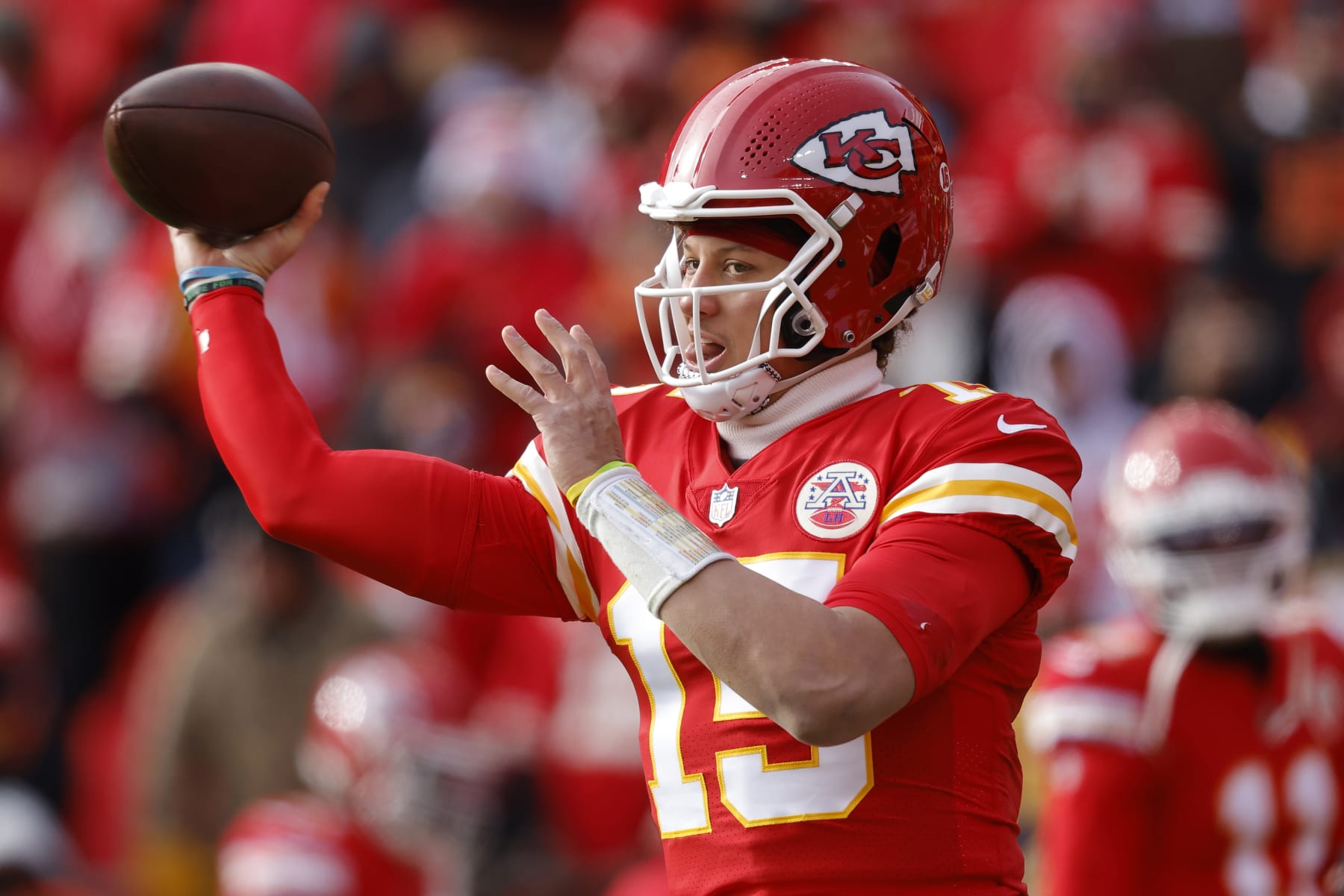 KANSAS CITY, MISSOURI - DECEMBER 24: Patrick Mahomes #15 of the Kansas City Chiefs warms up against the Seattle Seahawks at Arrowhead Stadium on December 24, 2022 in Kansas City, Missouri. (Photo by David Eulitt/Getty Images)