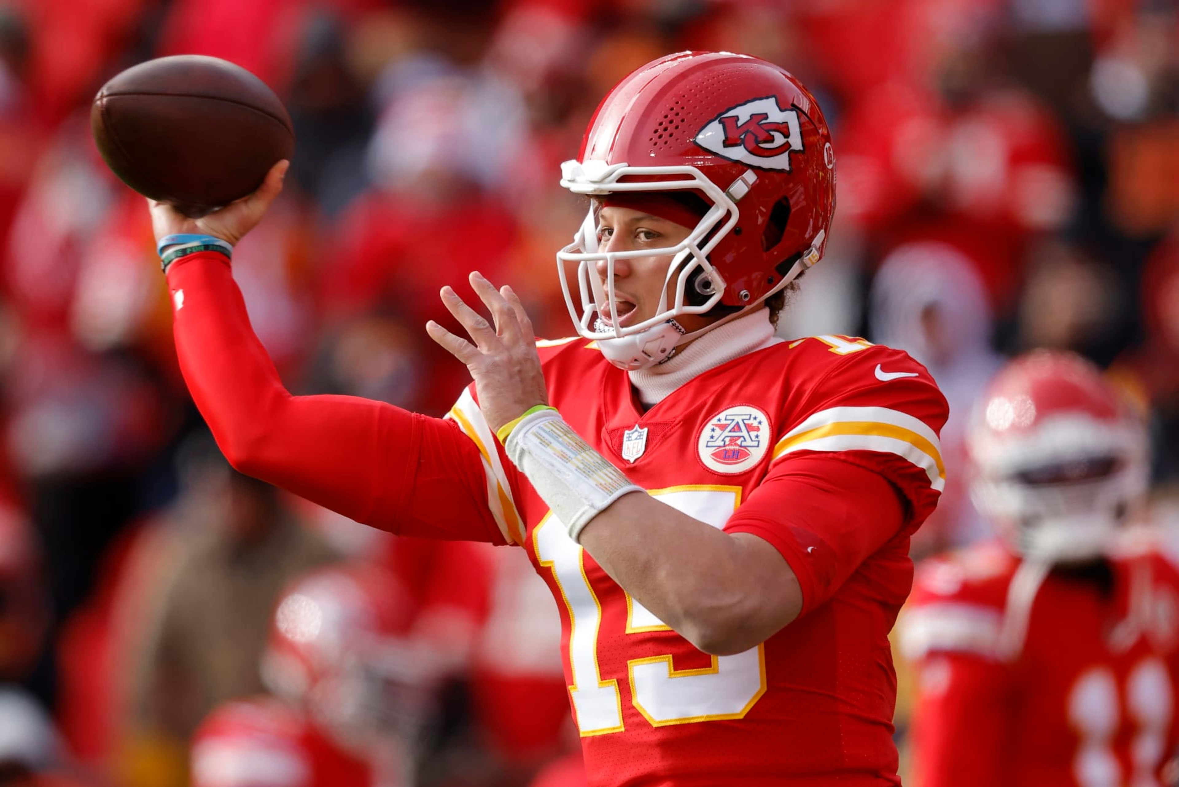 KANSAS CITY, MISSOURI - DECEMBER 24: Patrick Mahomes #15 of the Kansas City Chiefs warms up against the Seattle Seahawks at Arrowhead Stadium on December 24, 2022 in Kansas City, Missouri. (Photo by David Eulitt/Getty Images) KANSAS CITY, MISSOURI - DECEMBER 24: Patrick Mahomes #15 of the Kansas City Chiefs warms up against the Seattle Seahawks at Arrowhead Stadium on December 24, 2022 in Kansas City, Missouri. (Photo by David Eulitt/Getty Images)