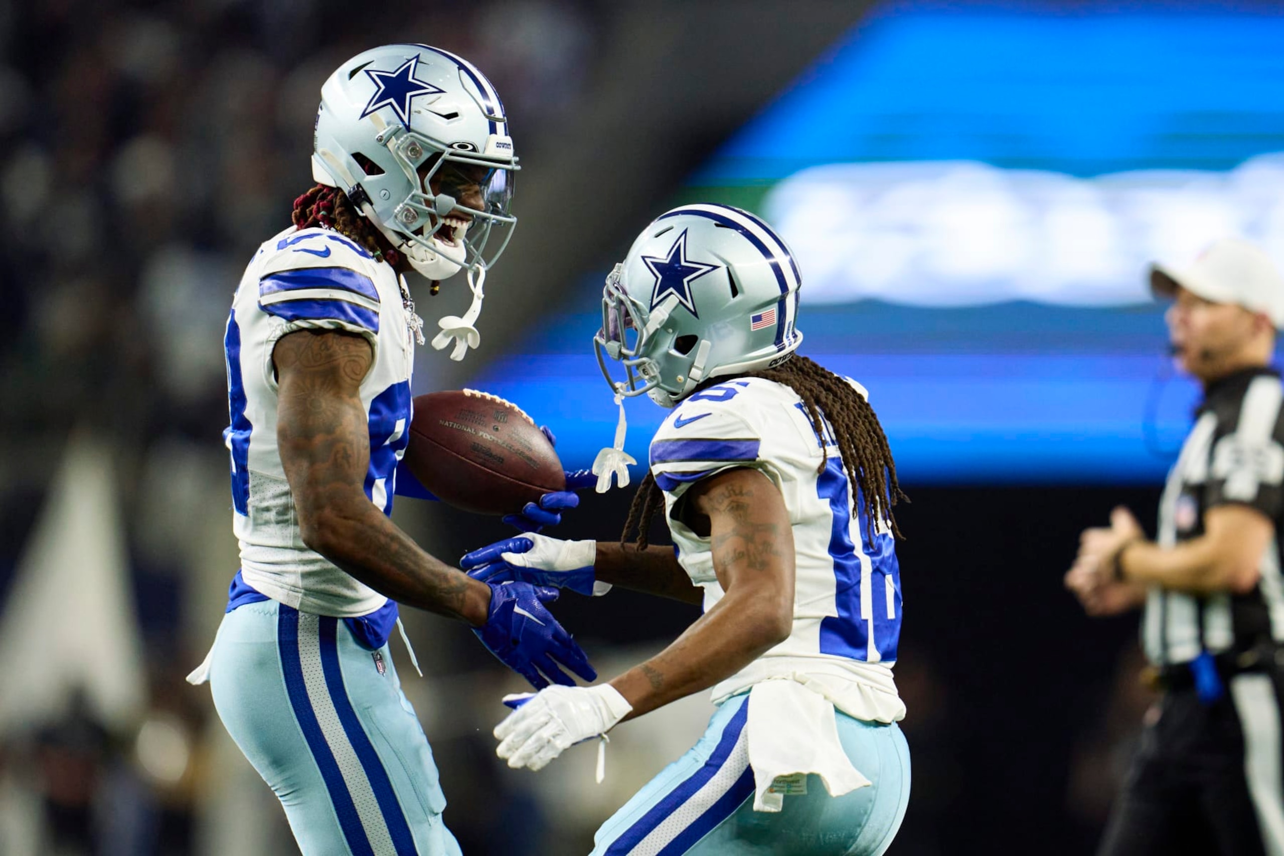 ARLINGTON, TX - DECEMBER 24: Wide receiver CeeDee Lamb #88 of the Dallas Cowboys celebrates after scoring a touchdown against the Philadelphia Eagles during the second half at AT&T Stadium on December 24, 2022 in Arlington, Texas. (Photo by Cooper Neill/Getty Images)