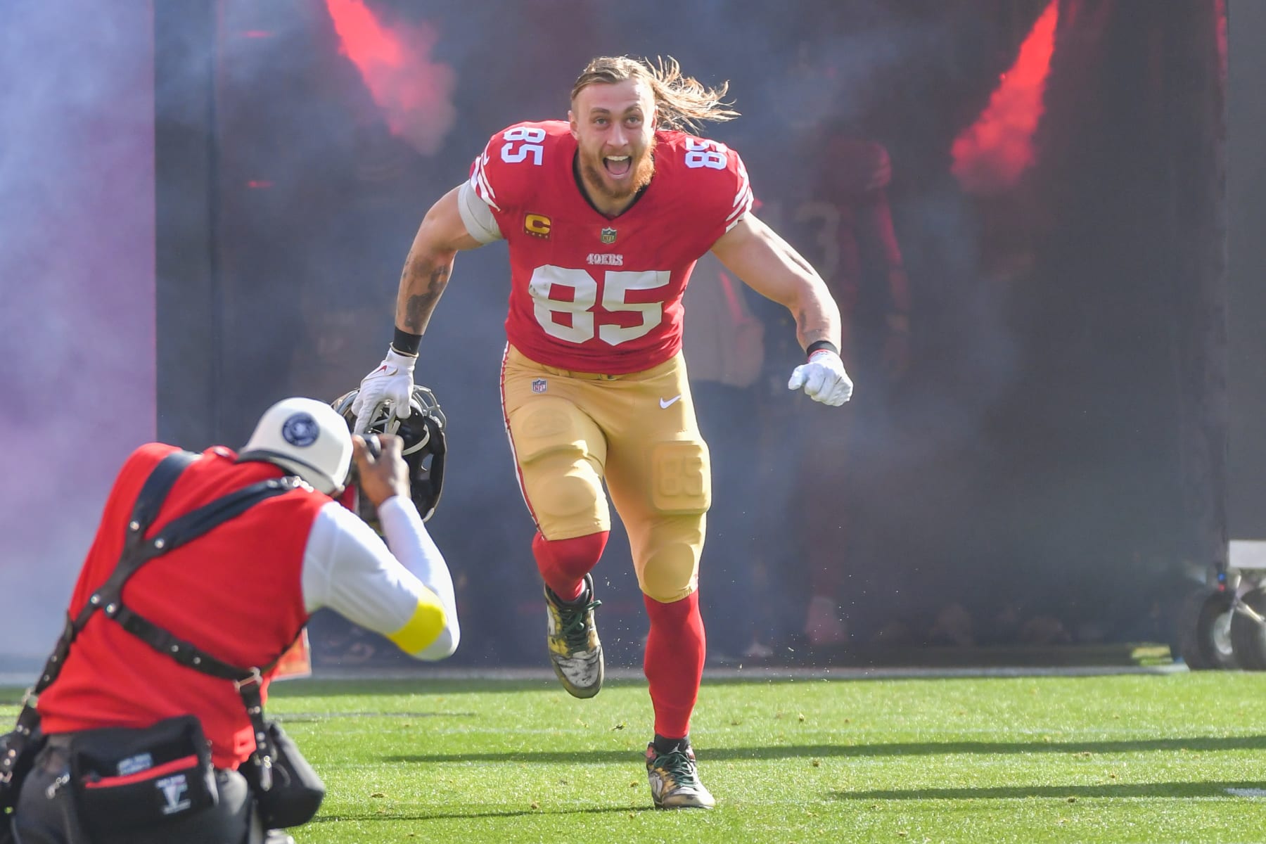 49ers TE George Kittle 49ers TE George Kittle