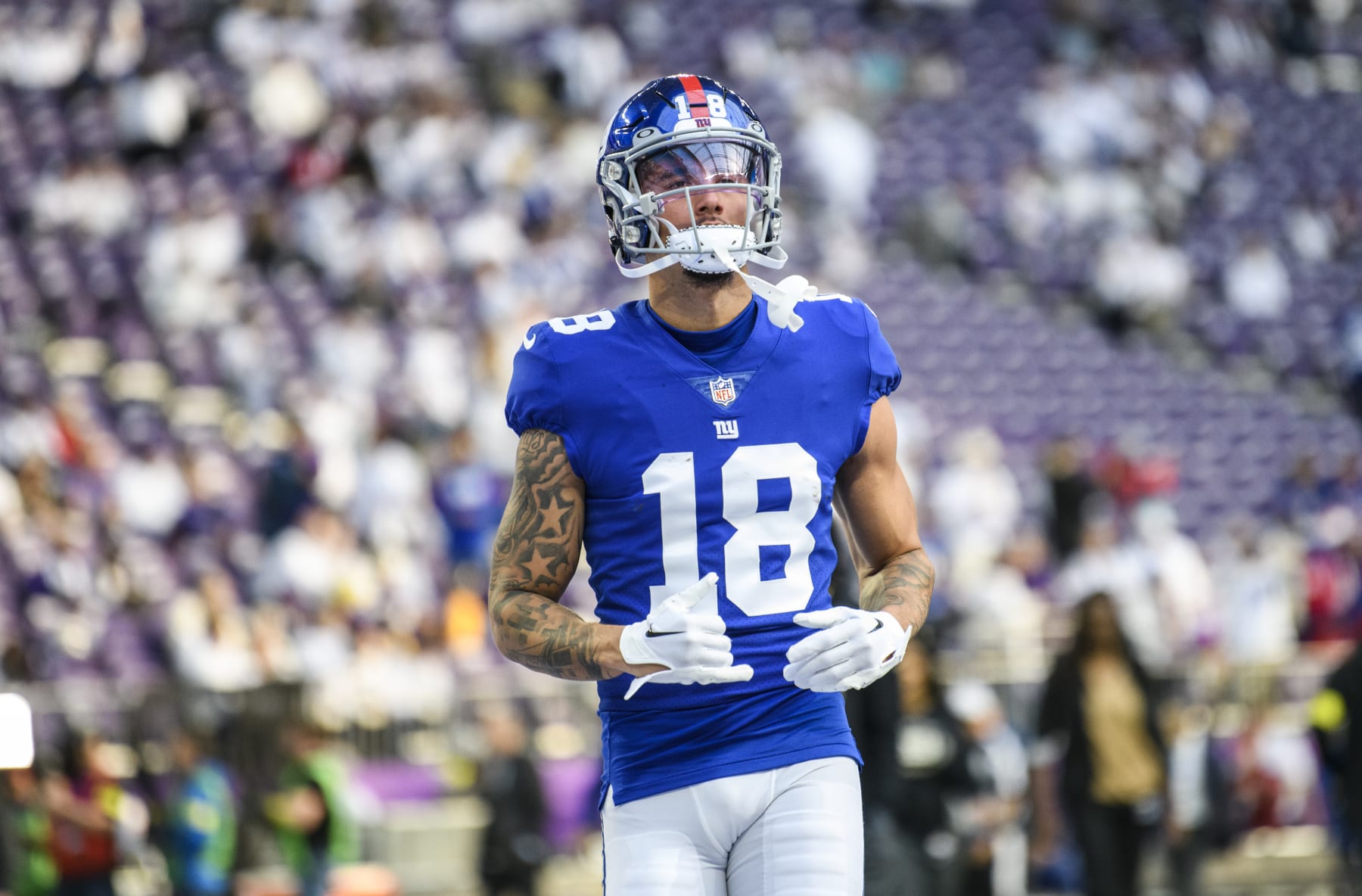 MINNEAPOLIS, MN - DECEMBER 24: Isaiah Hodgins #18 of the New York Giants warms up before the game against the Minnesota Vikings at U.S. Bank Stadium on December 24, 2022 in Minneapolis, Minnesota. (Photo by Stephen Maturen/Getty Images)