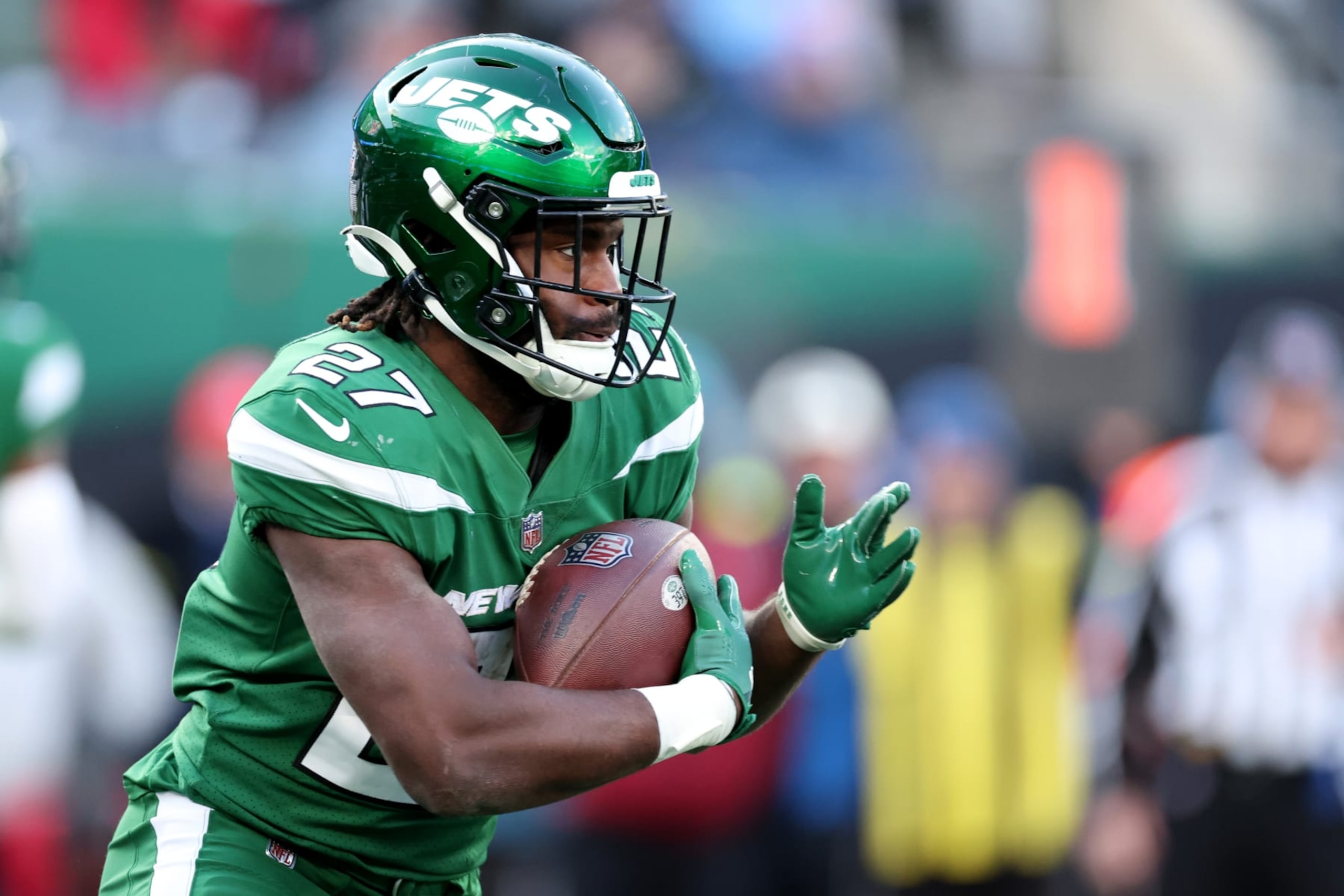 Jets RB Zonovan Knight