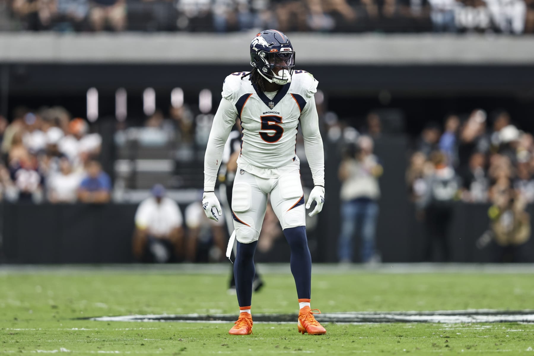 LAS VEGAS, NEVADA - OCTOBER 02: Randy Gregory #5 of the Denver Broncos lines up during an NFL football game between the Las Vegas Raiders and the Denver Broncos at Allegiant Stadium on October 02, 2022 in Las Vegas, Nevada. (Photo by Michael Owens/Getty Images)