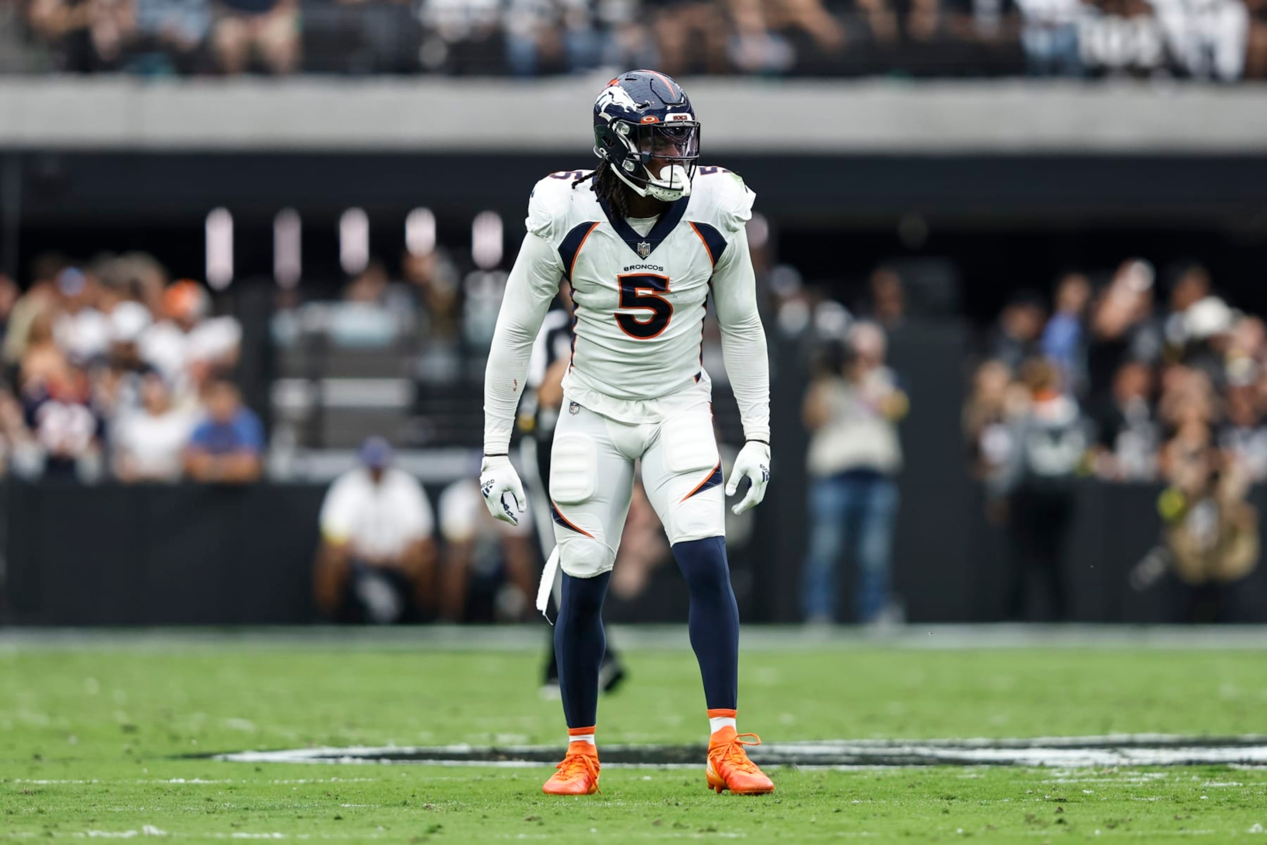 LAS VEGAS, NEVADA - OCTOBER 02: Randy Gregory #5 of the Denver Broncos lines up during an NFL football game between the Las Vegas Raiders and the Denver Broncos at Allegiant Stadium on October 02, 2022 in Las Vegas, Nevada. (Photo by Michael Owens/Getty Images)