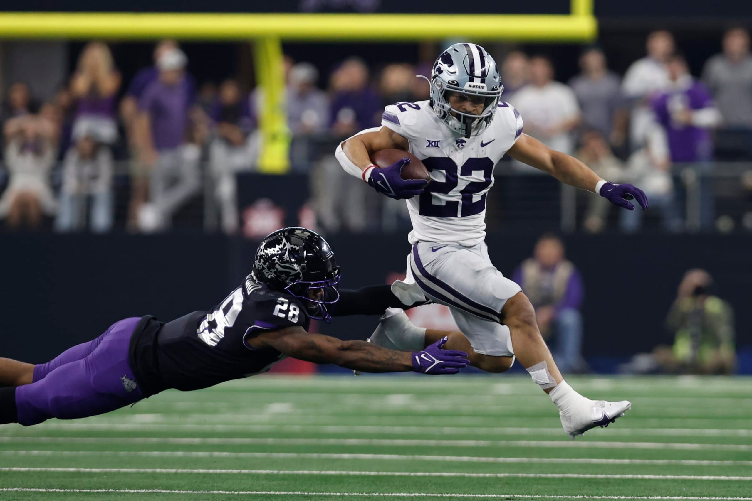 Kansas State running back Deuce Vaughn