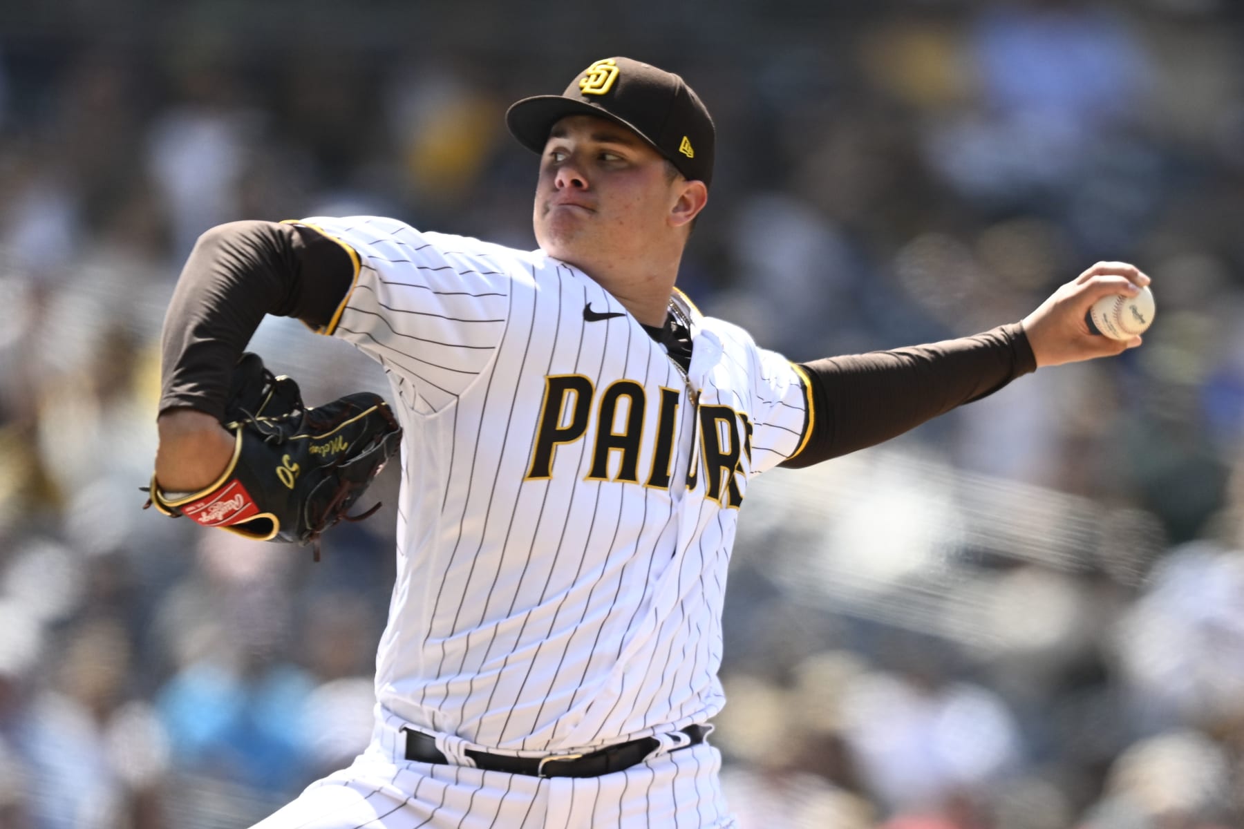 SAN DIEGO, CA - JUNE 22: Adrian Morejon #50 of the San Diego Padres pitches during the seventh inning of a baseball game against the Arizona Diamondbacks June 22, 2022 at Petco Park in San Diego, California. (Photo by Denis Poroy/Getty Images)