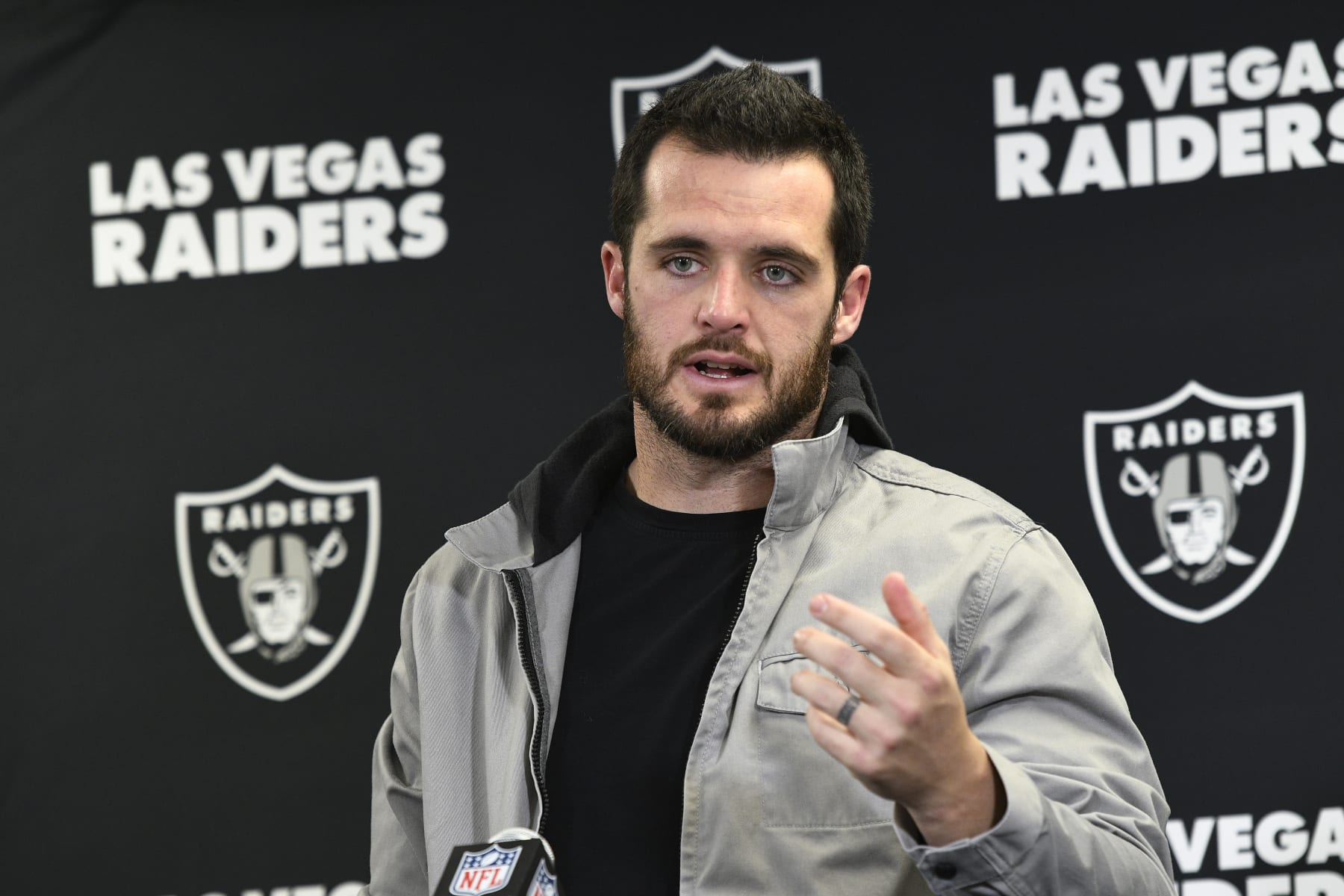Las Vegas Raiders quarterback Derek Carr meets with reporters after an NFL football game in Pittsburgh, Saturday, Dec. 24, 2022. The Steelers won 13-10. (AP Photo/Don Wright)